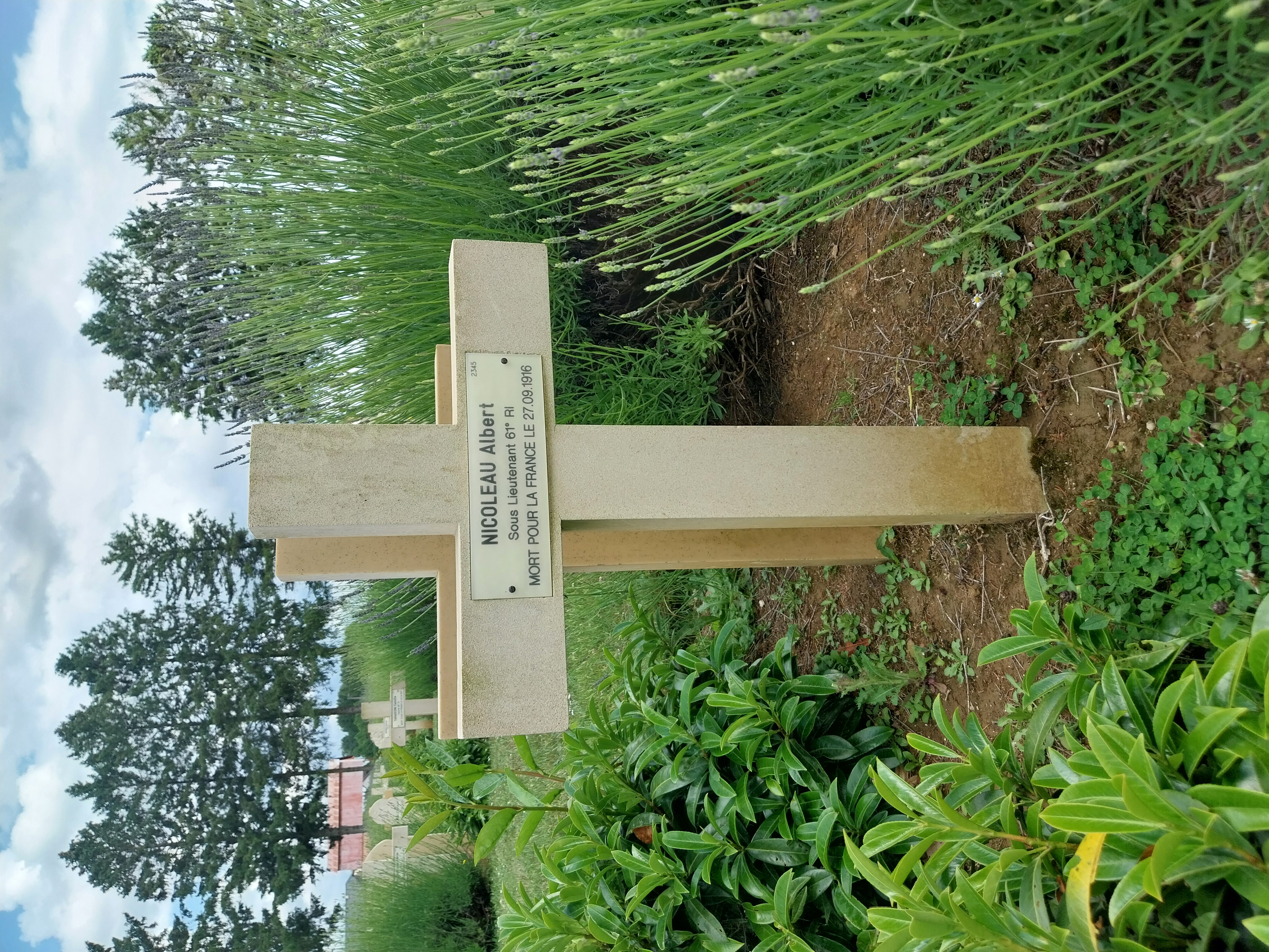 Sépulture NICOLEAU Albert Eugène Valentin Hippolyte