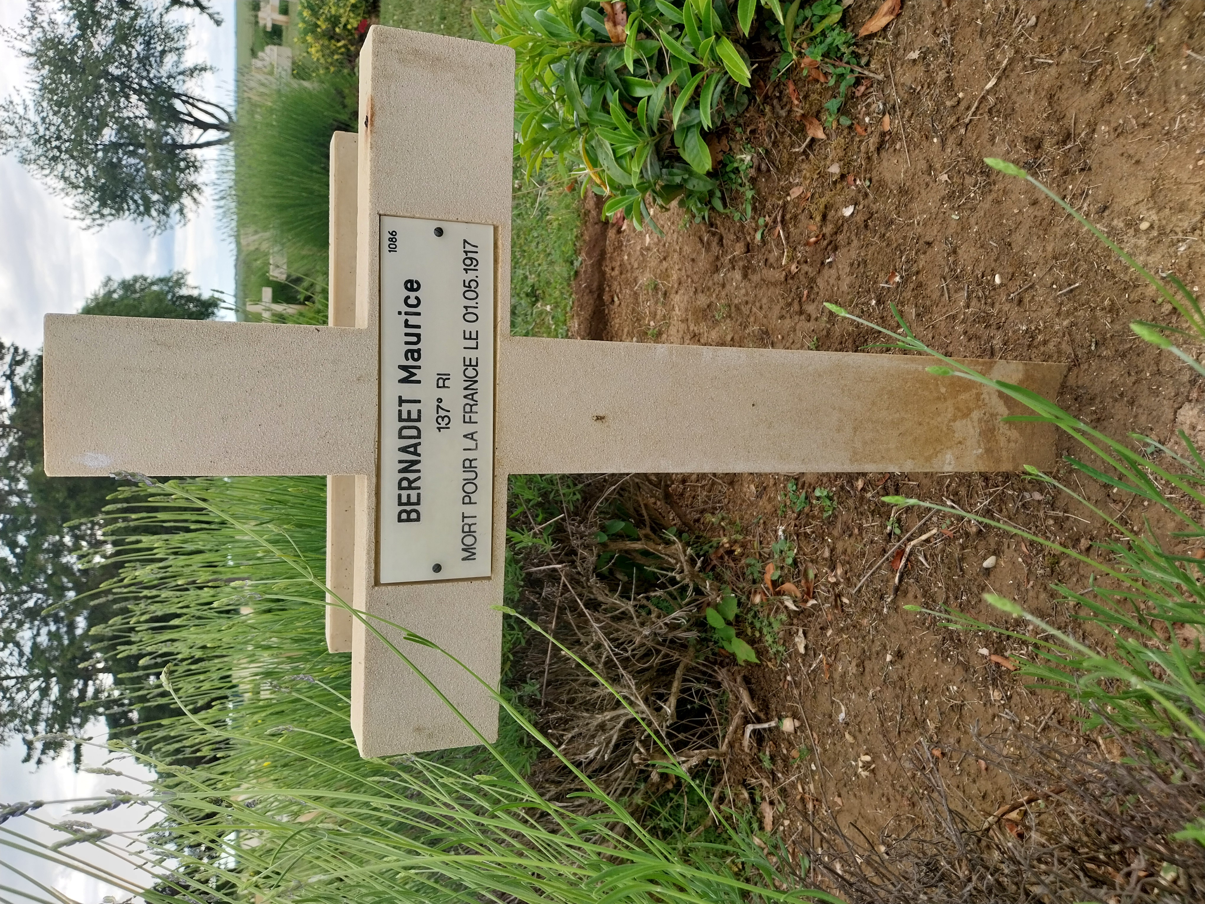 Sépulture BERNADET Maurice