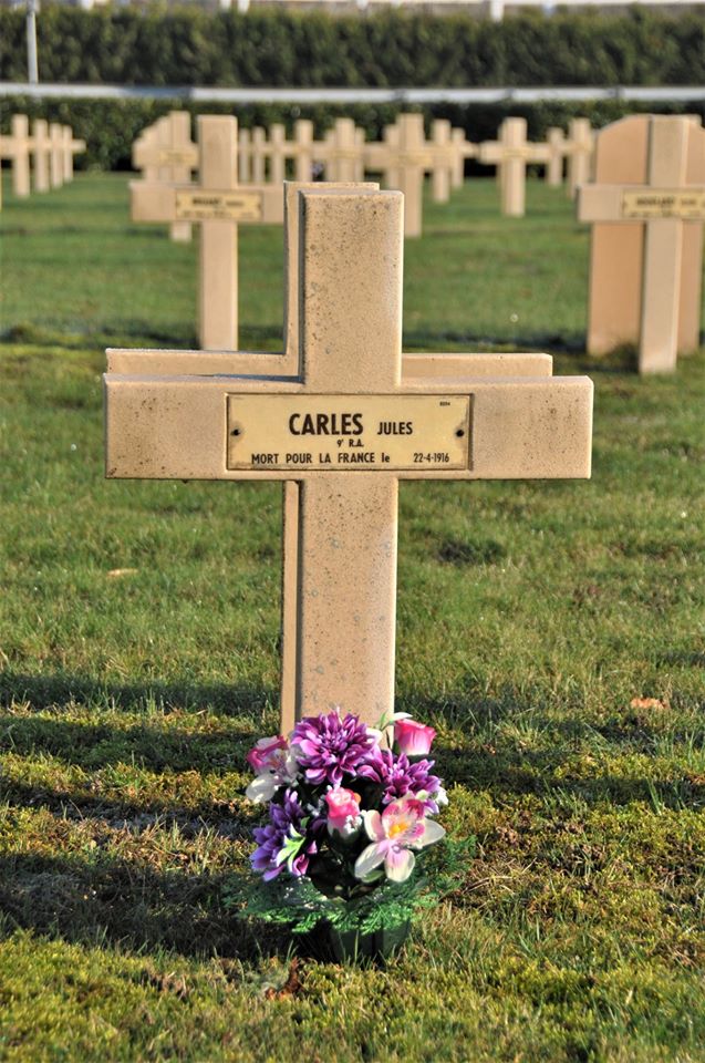 Tombe de CARLES Jules Tombe de CARLES Jules