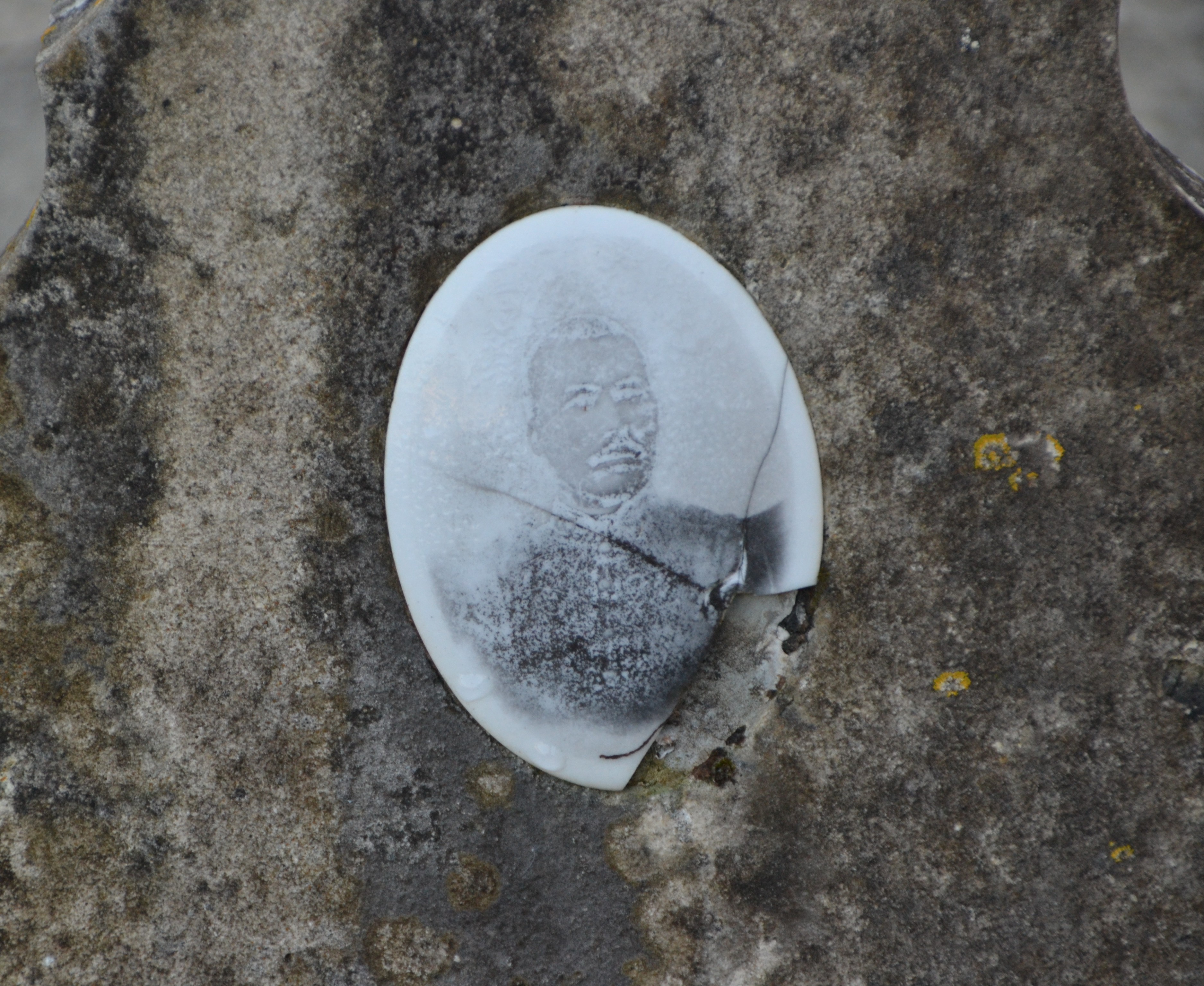 Drouet Jules Armand Édouard sépulture à Mercin et Vaux (02)