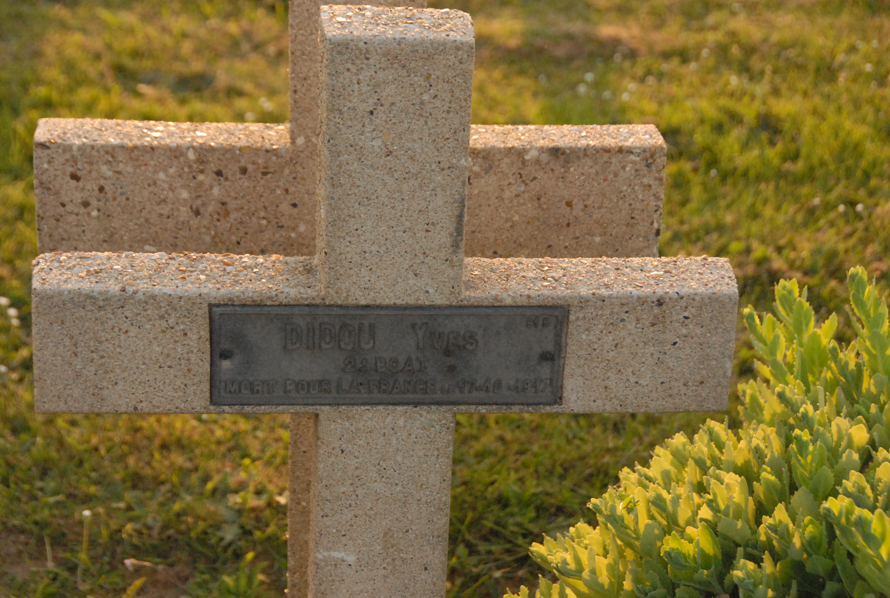sépulture soldat DIDOU Yves