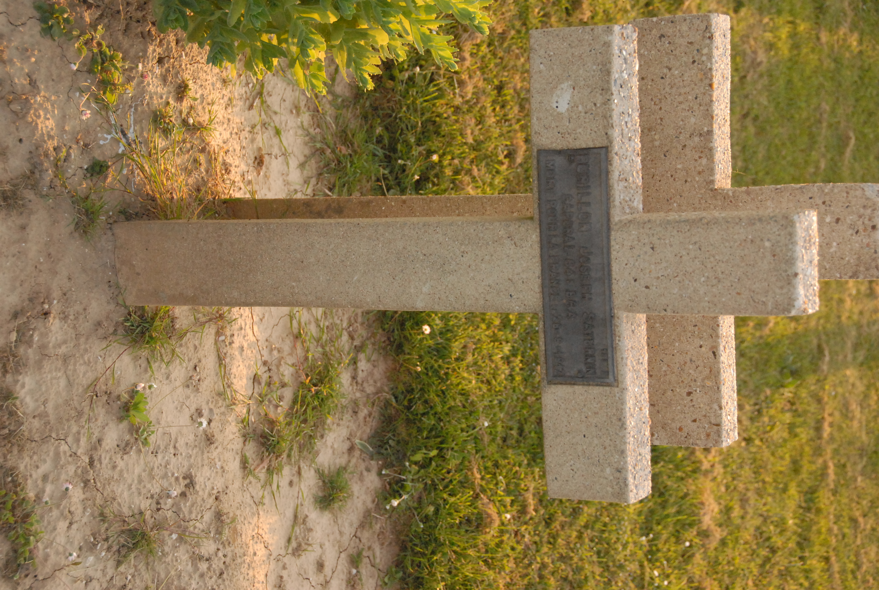 Sépulture caporal BURILLON Joseph Saturnin Marcel