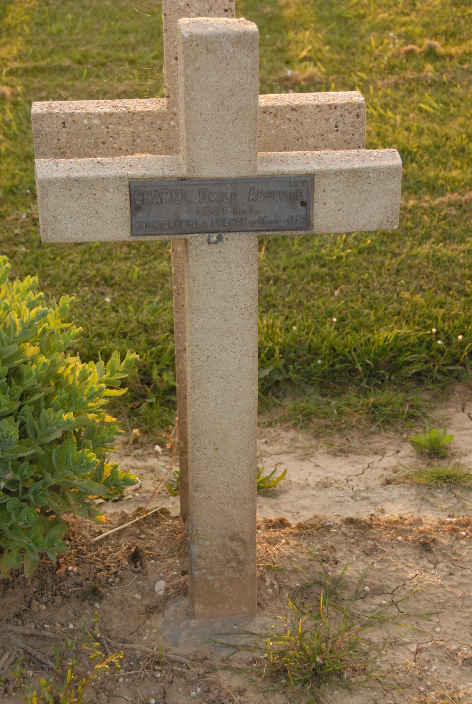 Sépulture soldat CHAPEL Emile Auguste Victor