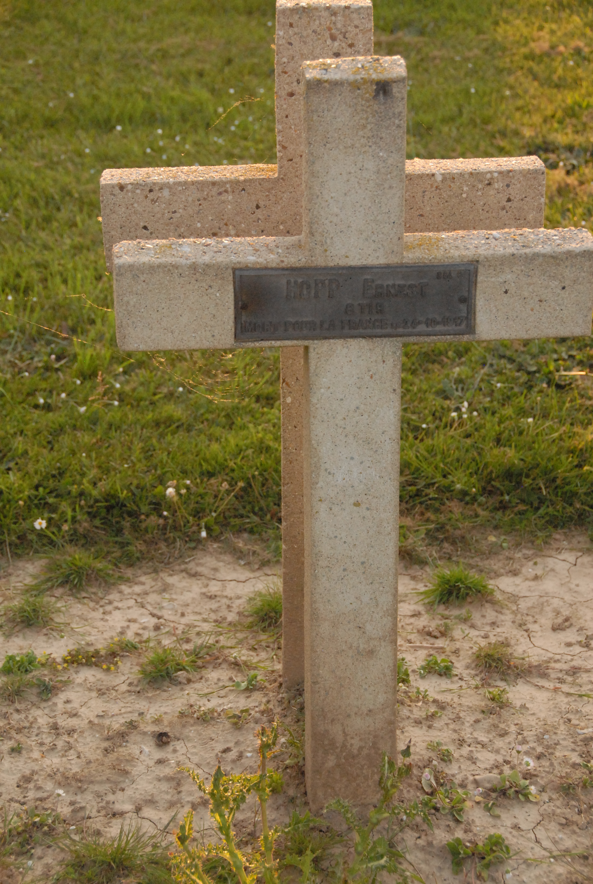 Sépulture soldat HOPP Ernest Jean