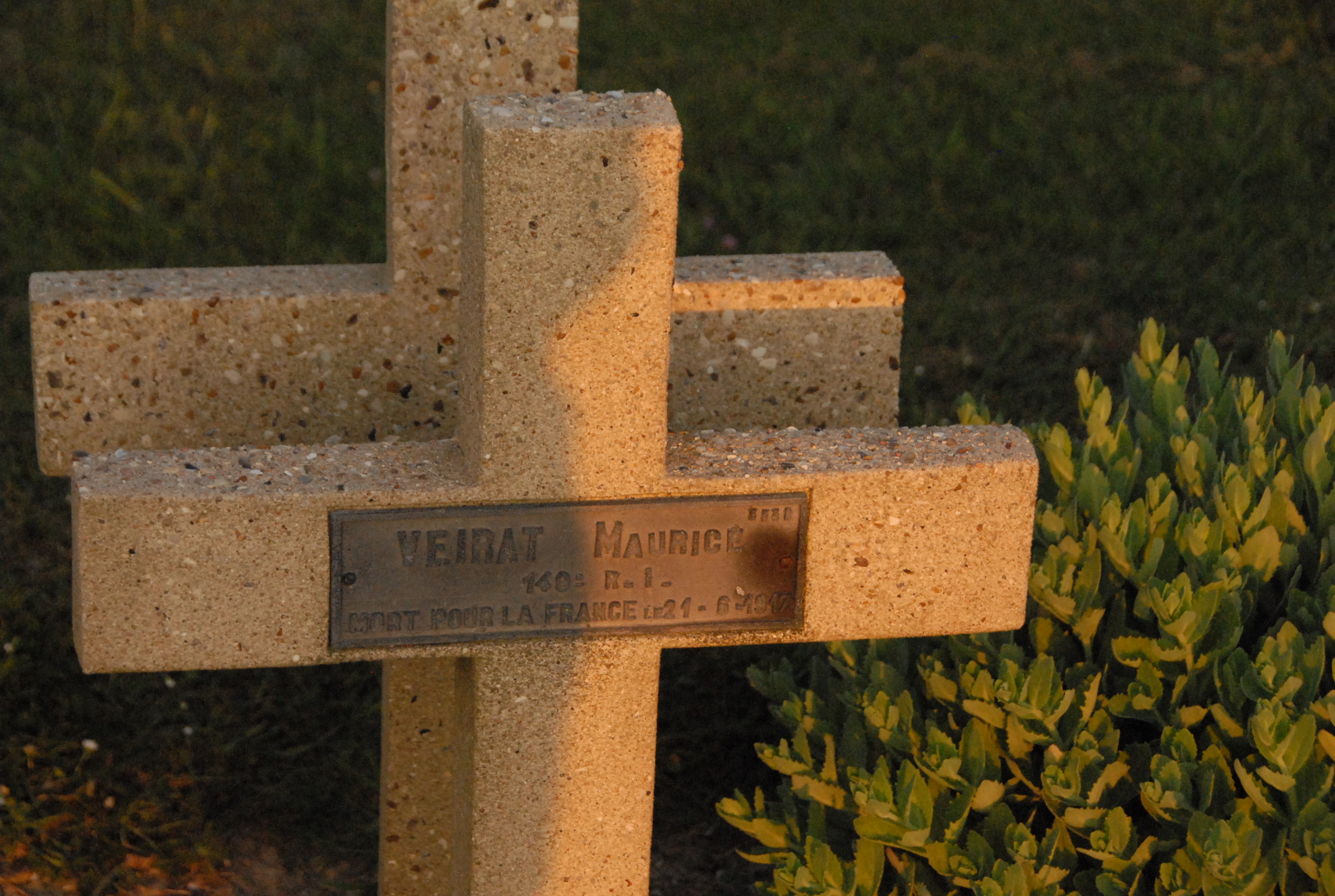Sépulture soldat VEIRAT Maurice Henri