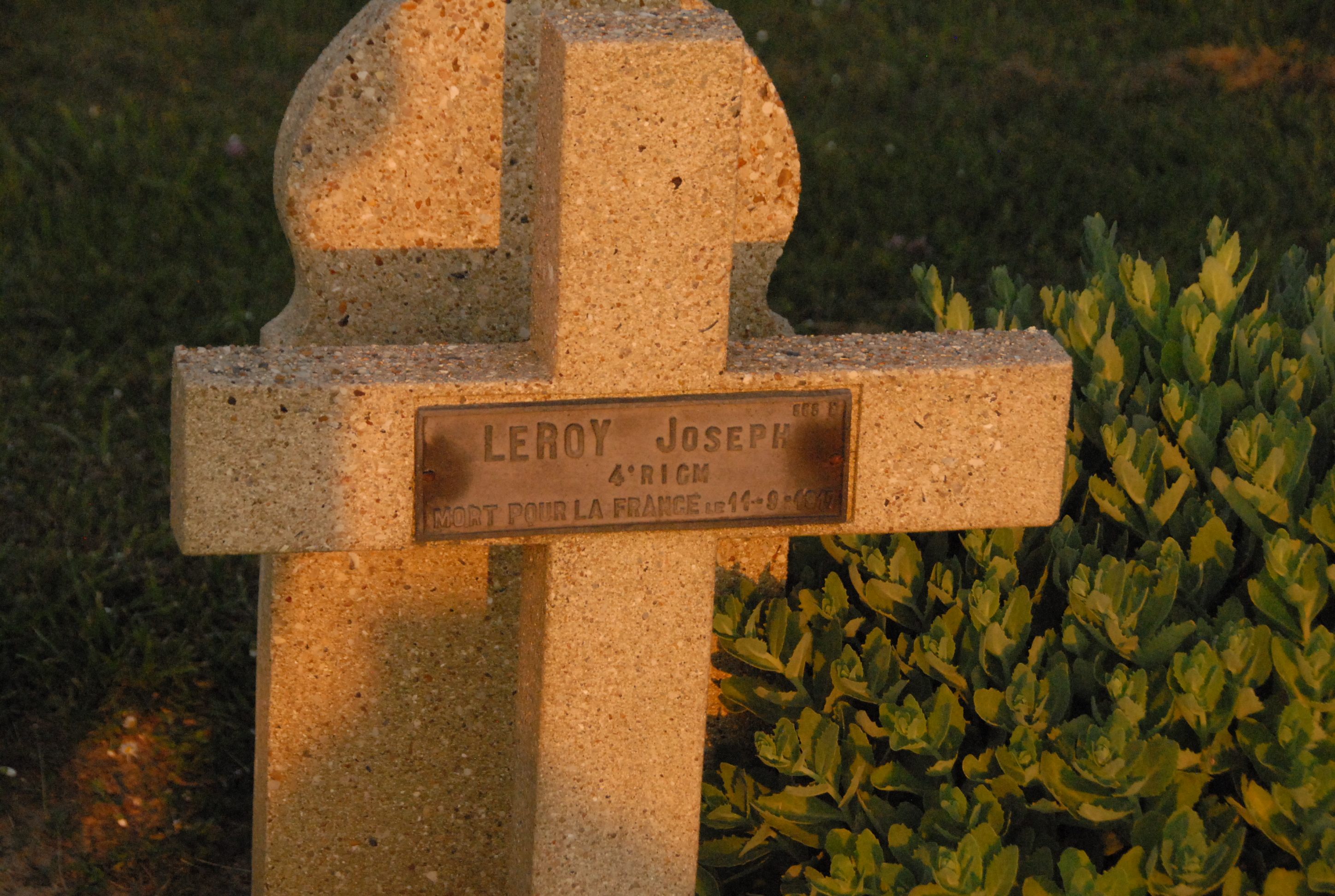 Sépulture LEROY Joseph Marie Léon