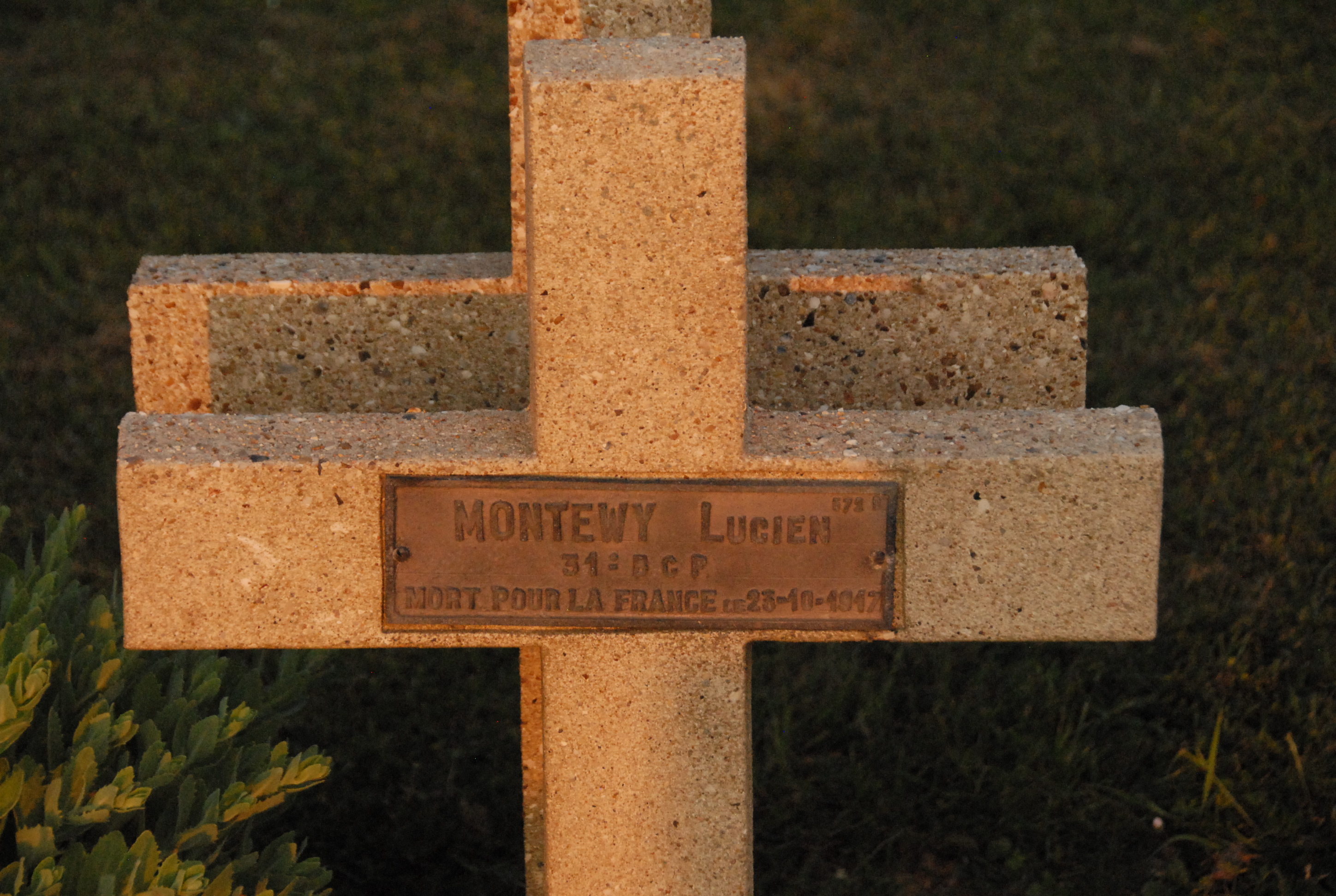 Sépulture MONTEWY Lucien Jules Romain