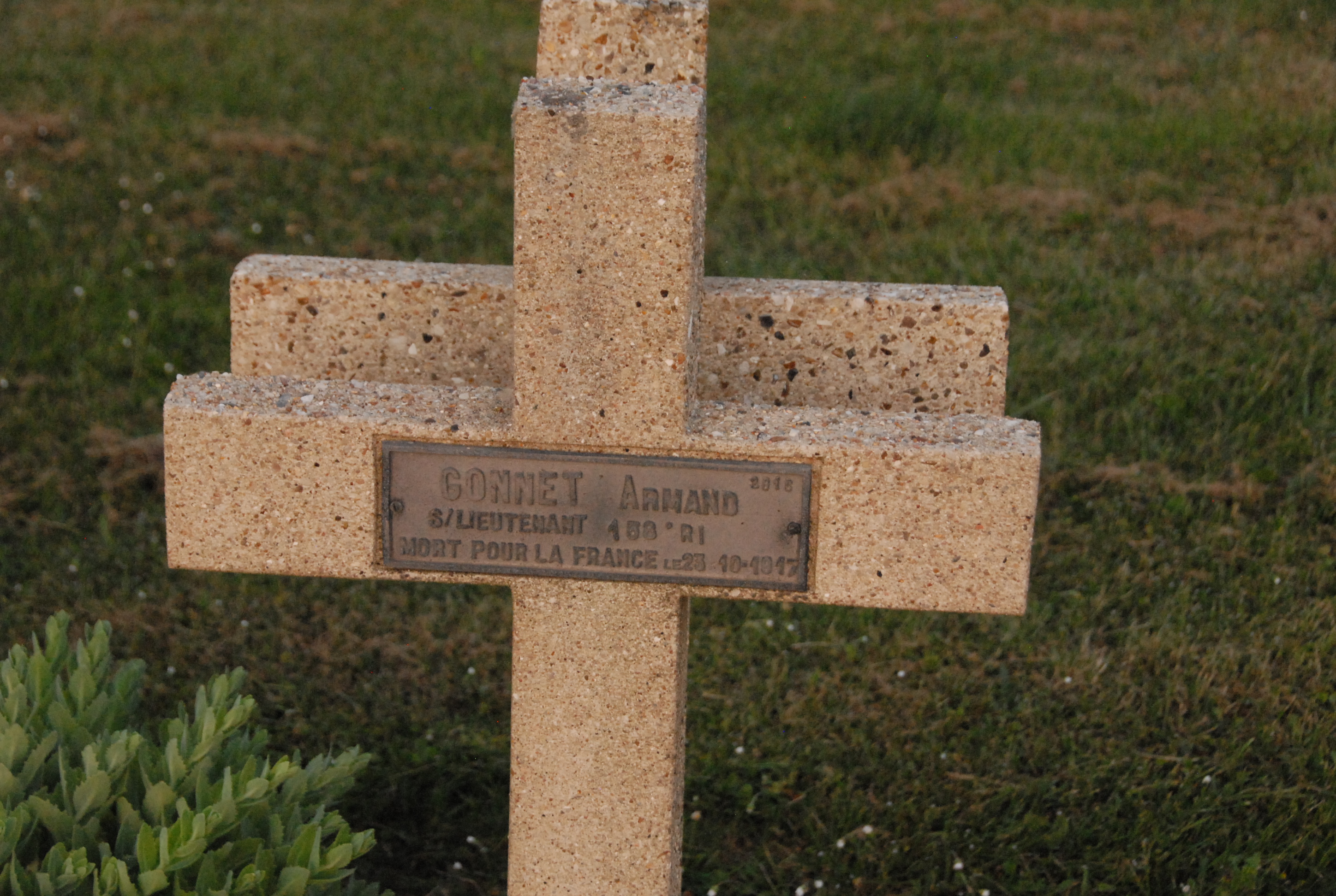 Sépulture s/lieutenant GONNET Marie Armand