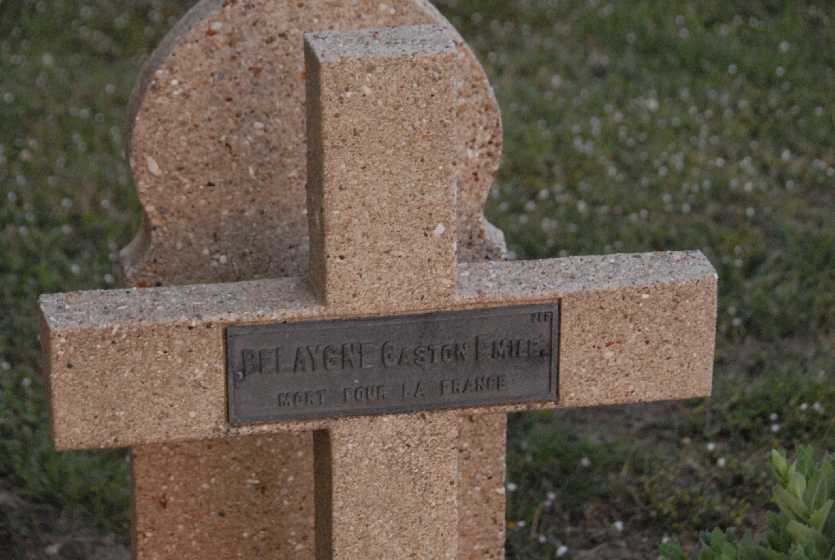Sépulture BELAYGNE Gaston Emile