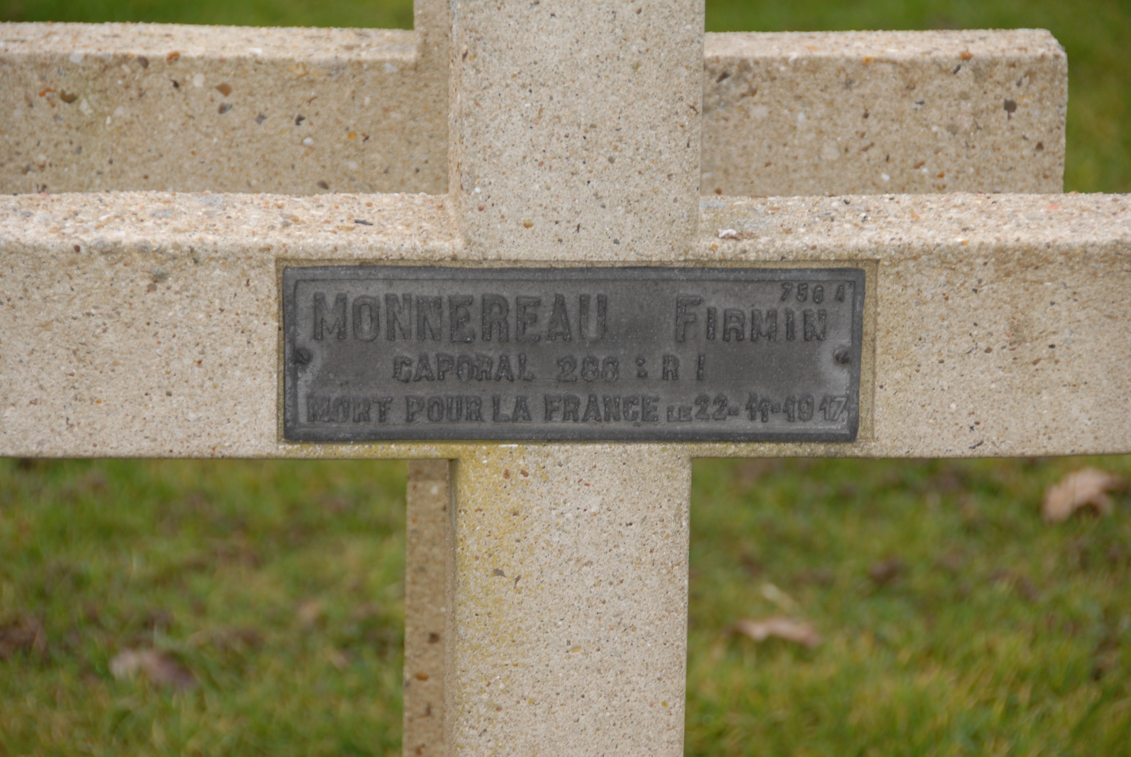 Sépulture caporal MONNEREAU Firmin Pierre Eugène