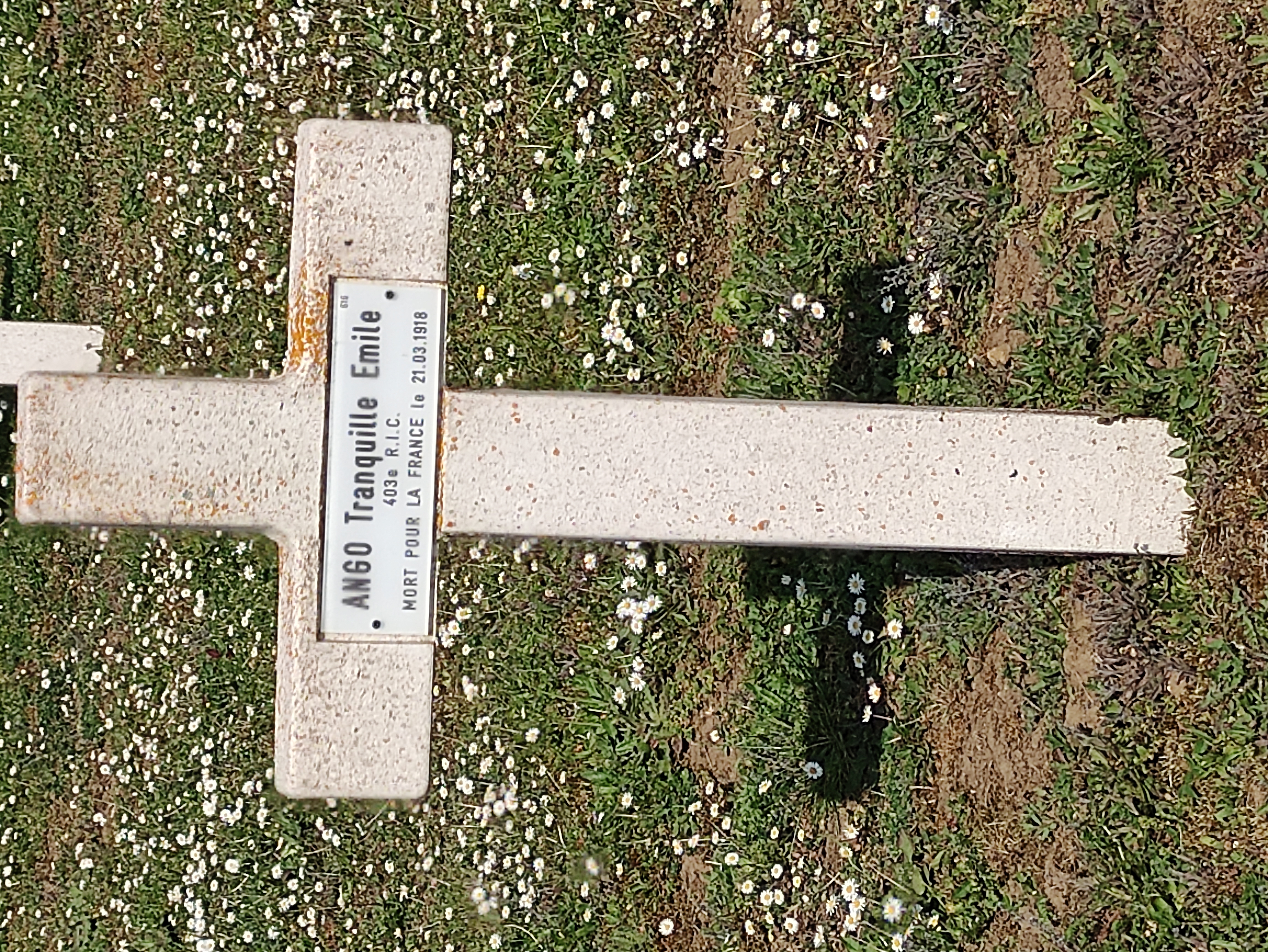 Sépulture ANGO Teranquille Emile