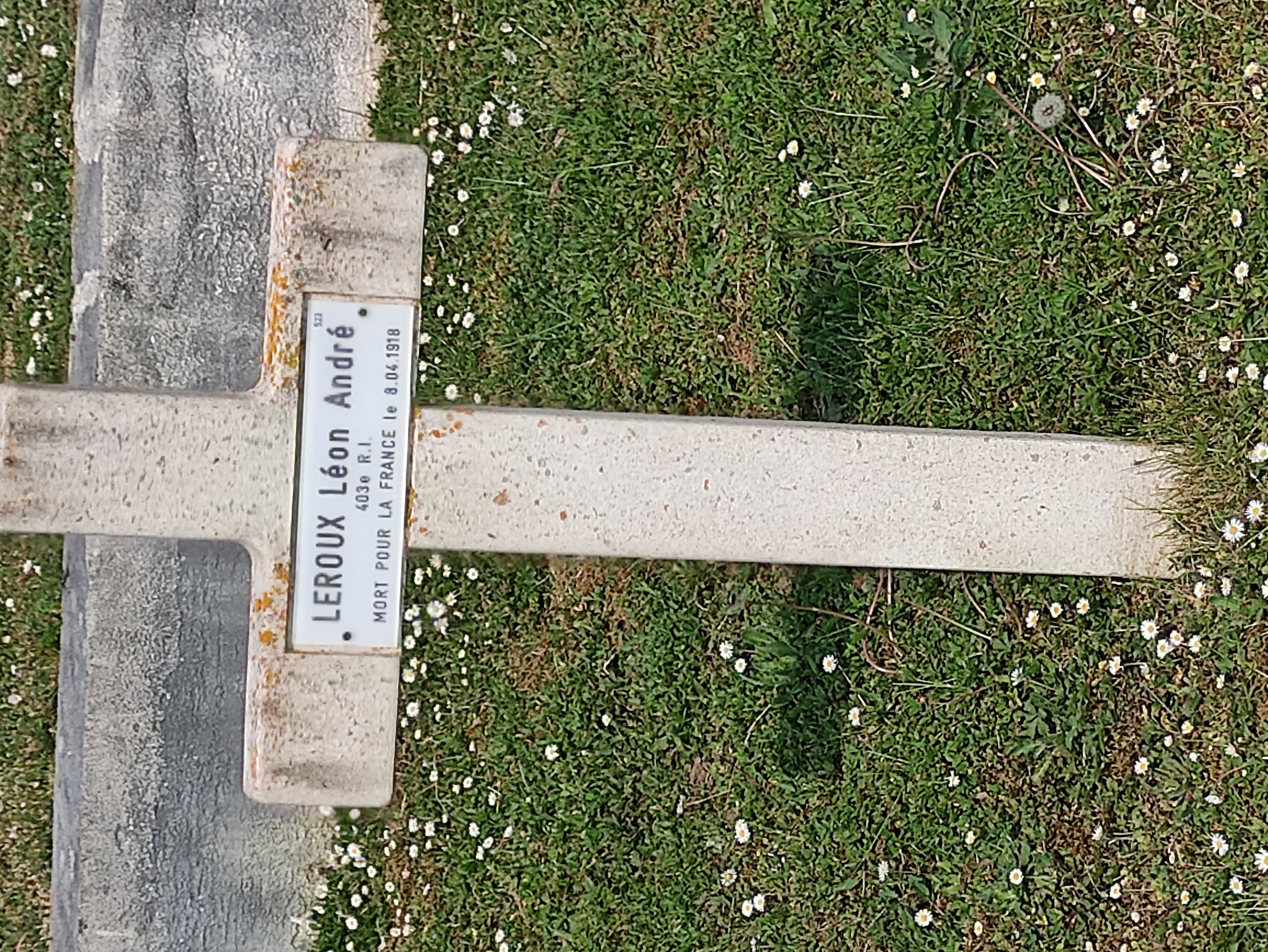 Sépulture LEROUX Léon André