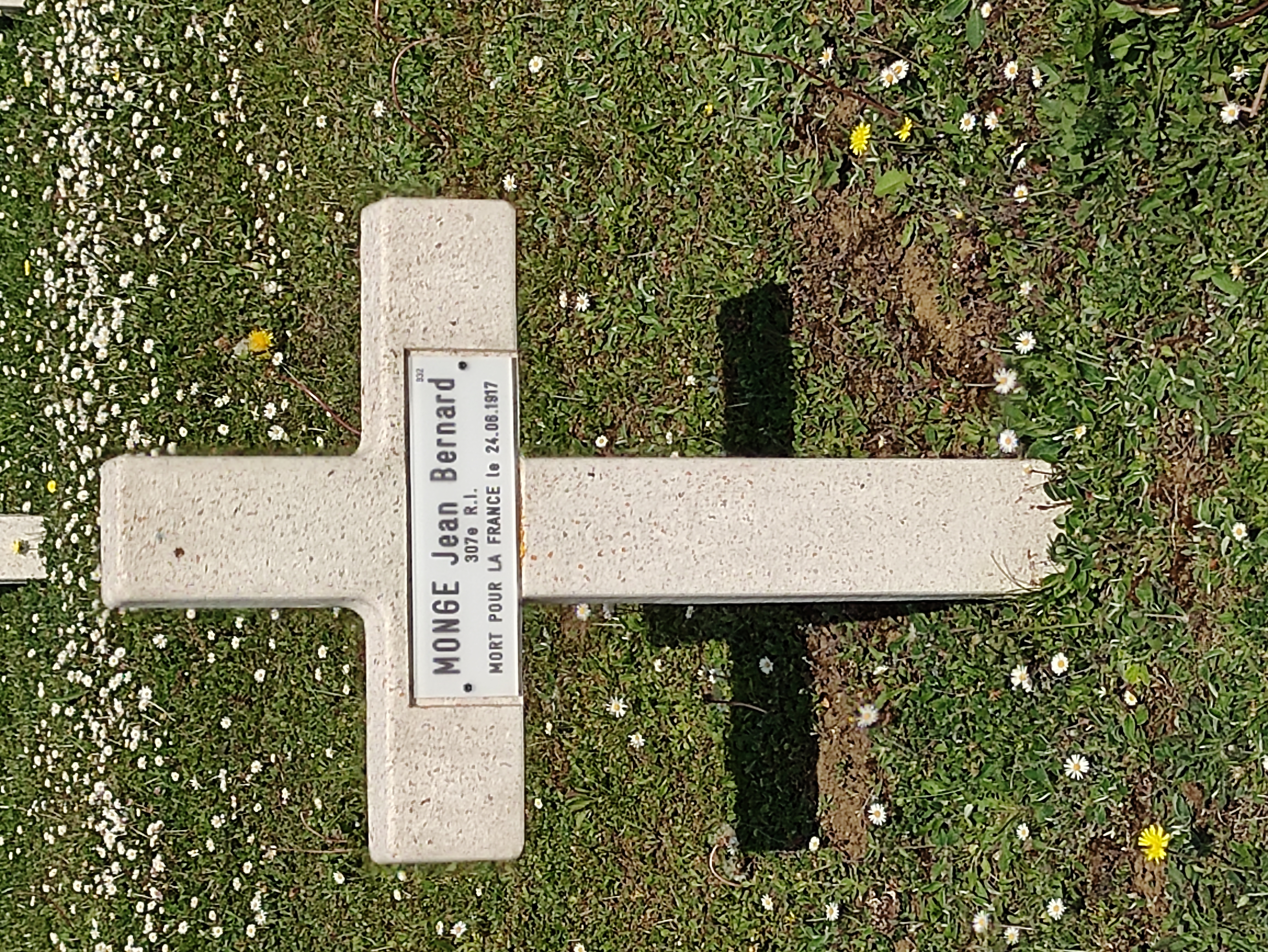 Sépulture MONGE Jean Bernard