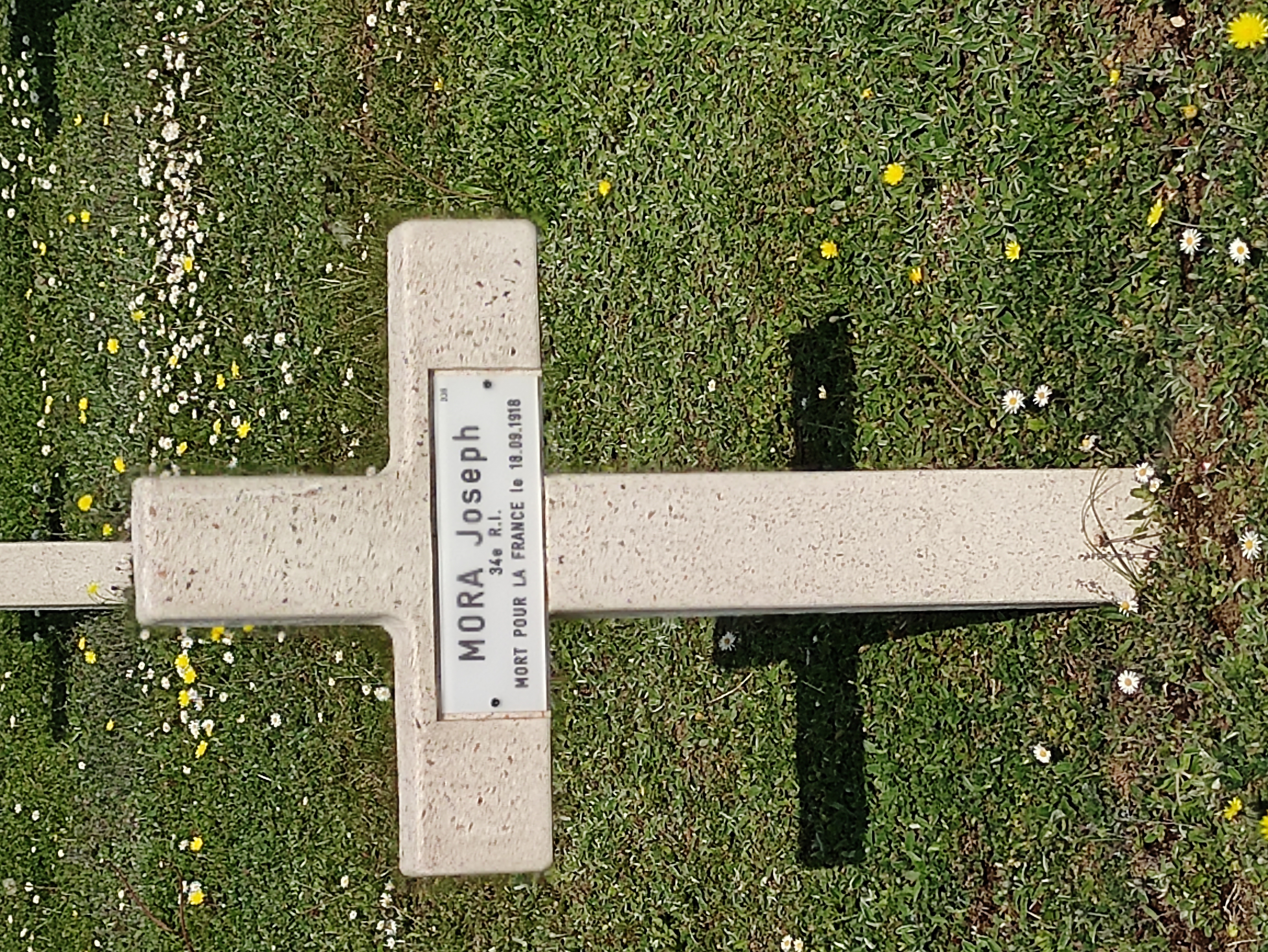 Sépulture MORA Joseph