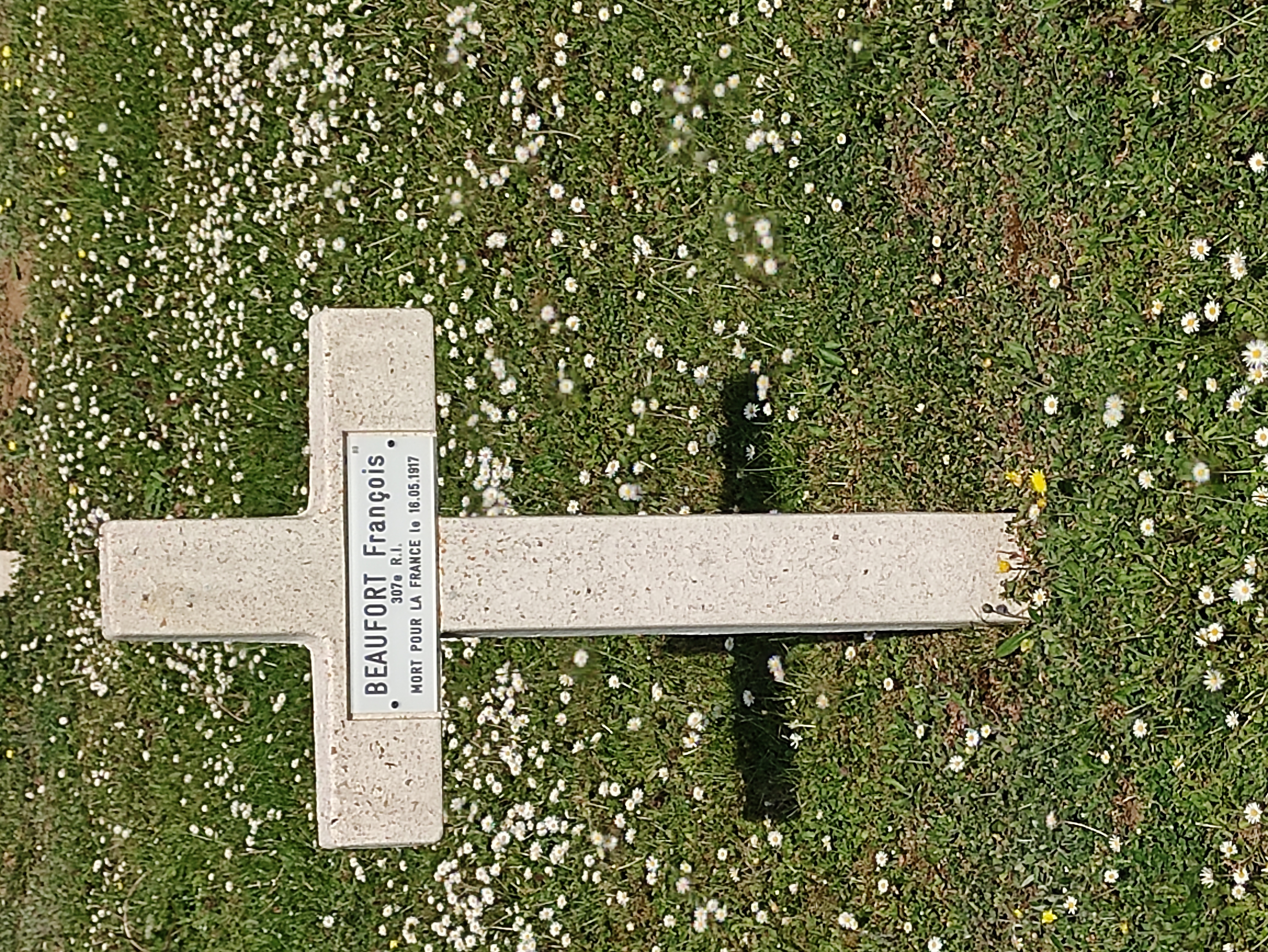 Sépulture soldat BEAUFORT François