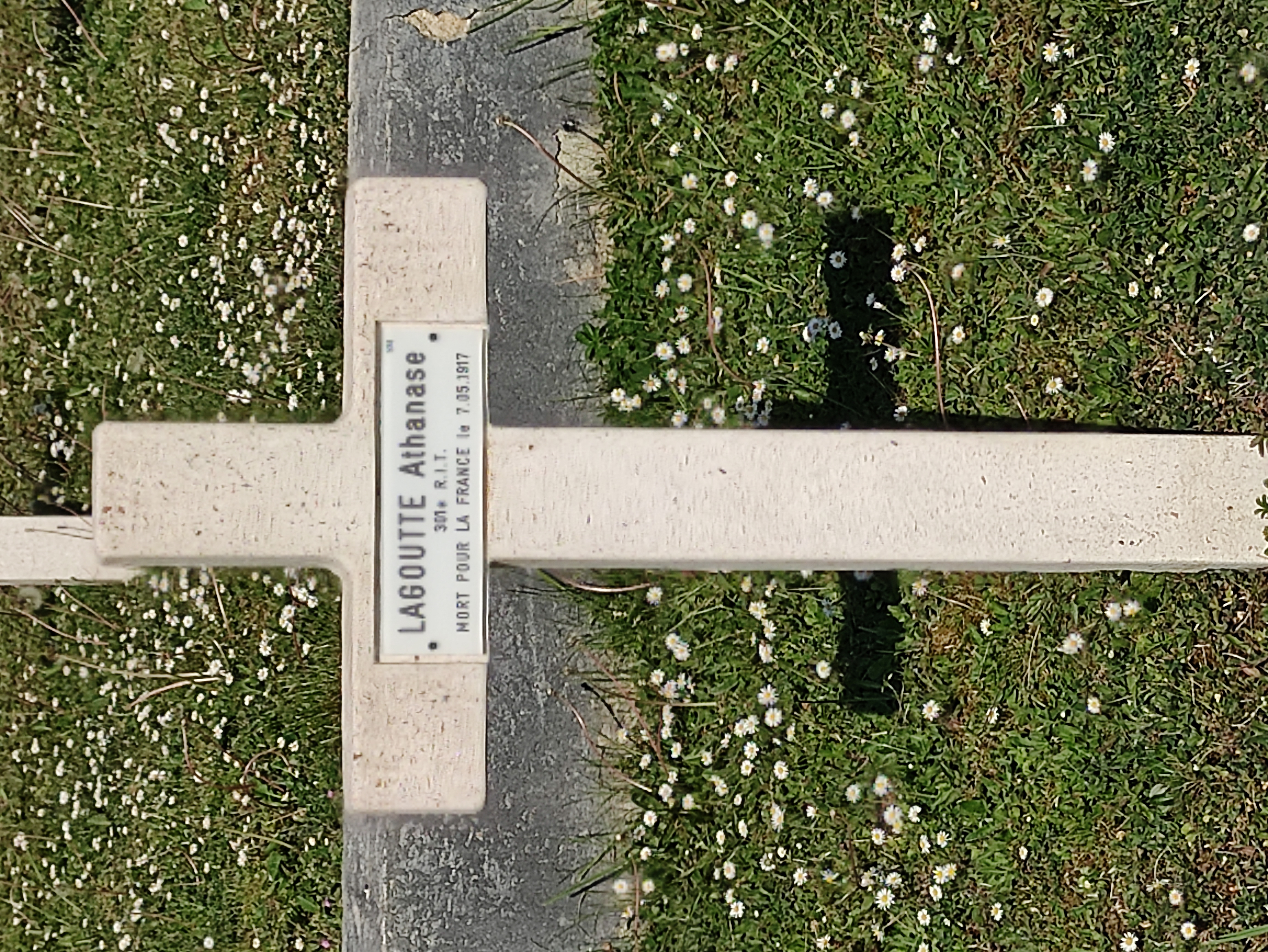 Sépulture LAGOUTTE Athanase