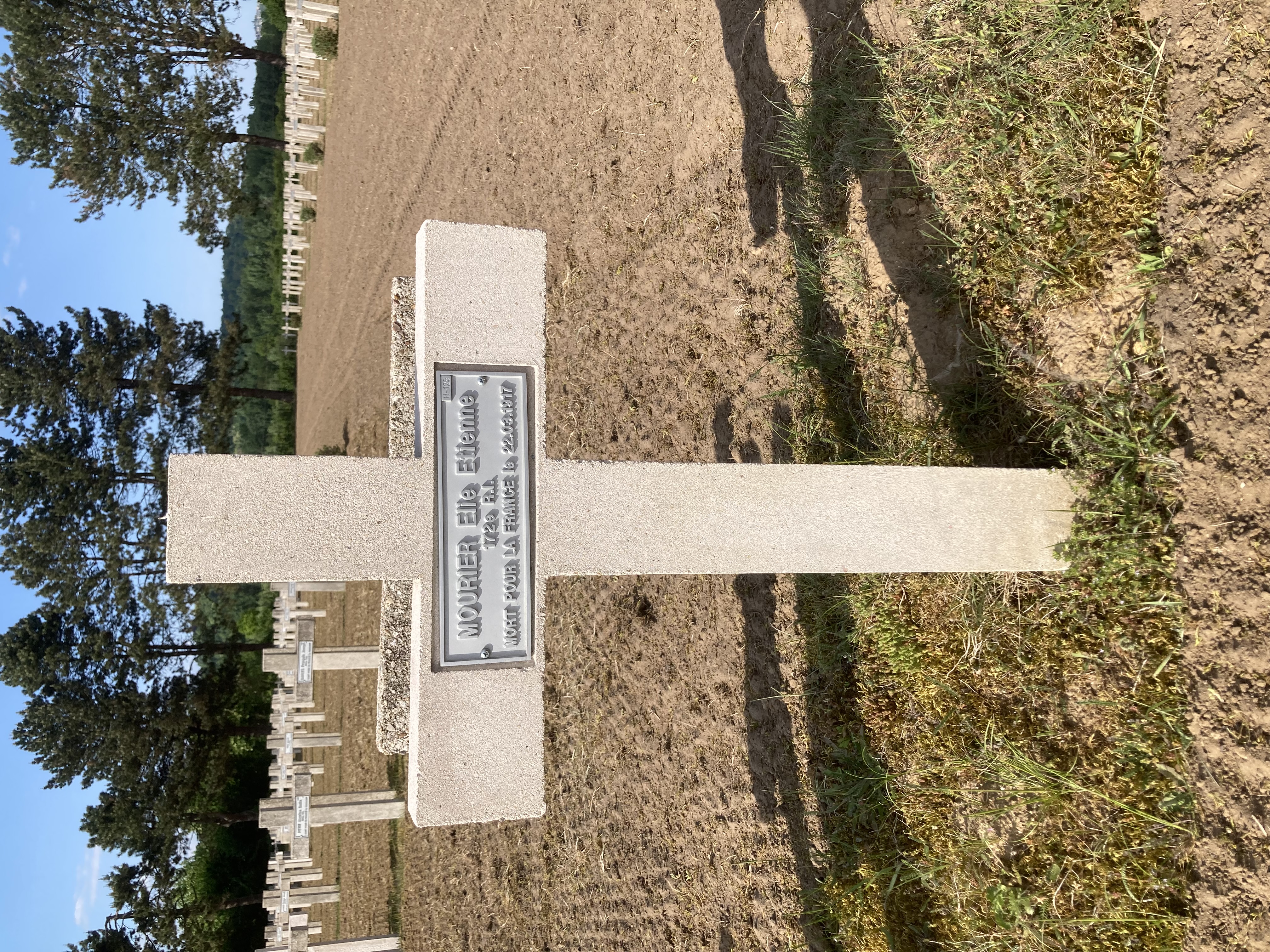 Tombe MOURIER Elie Etienne Jean