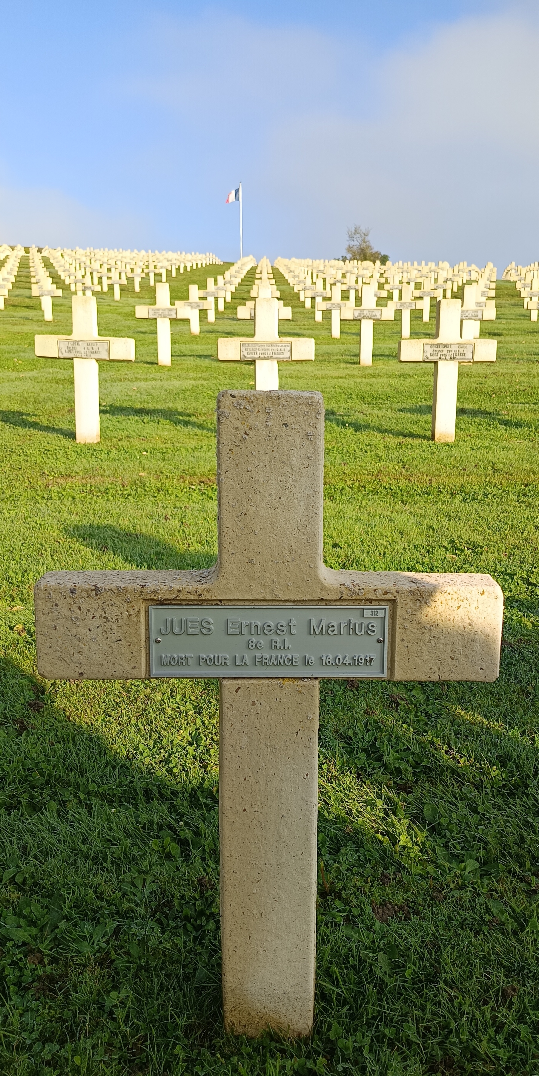 JUES sépulture