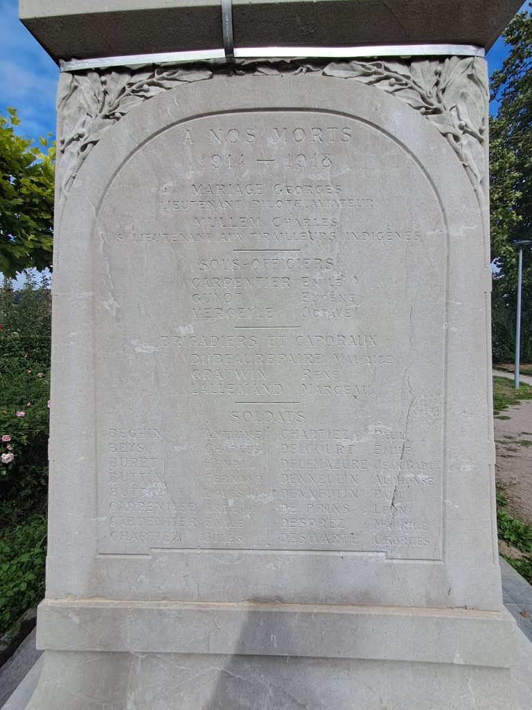 Monument aux Morts Phalempin (Nord)