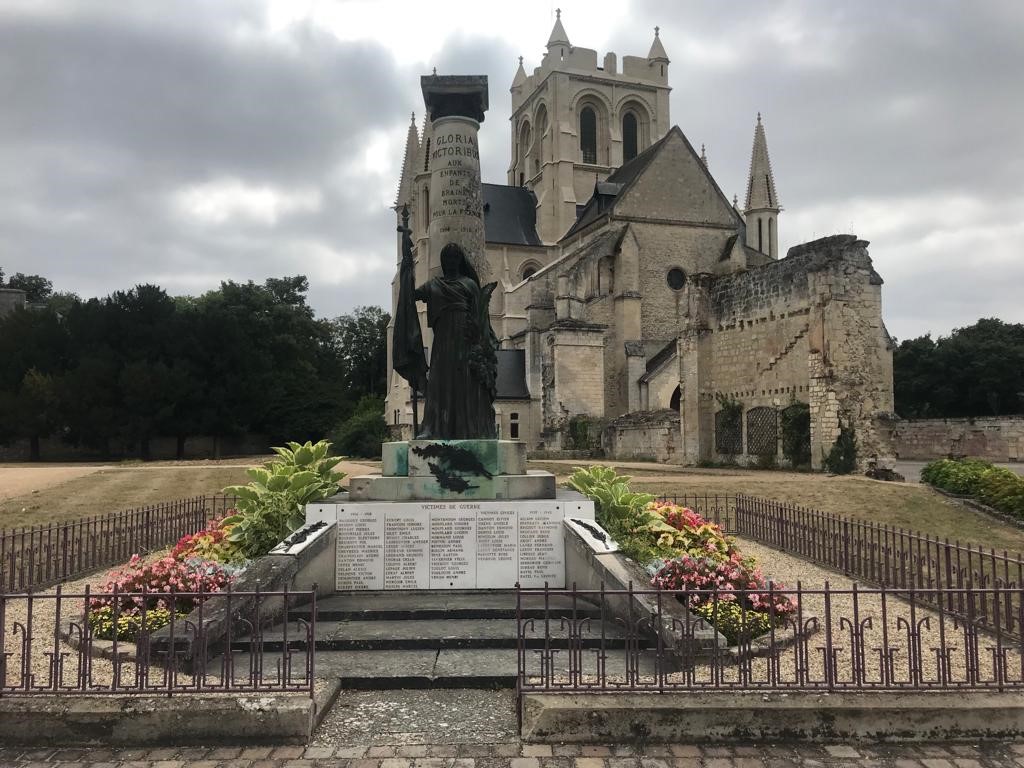 Monument aux Morts Braine (Aisne)