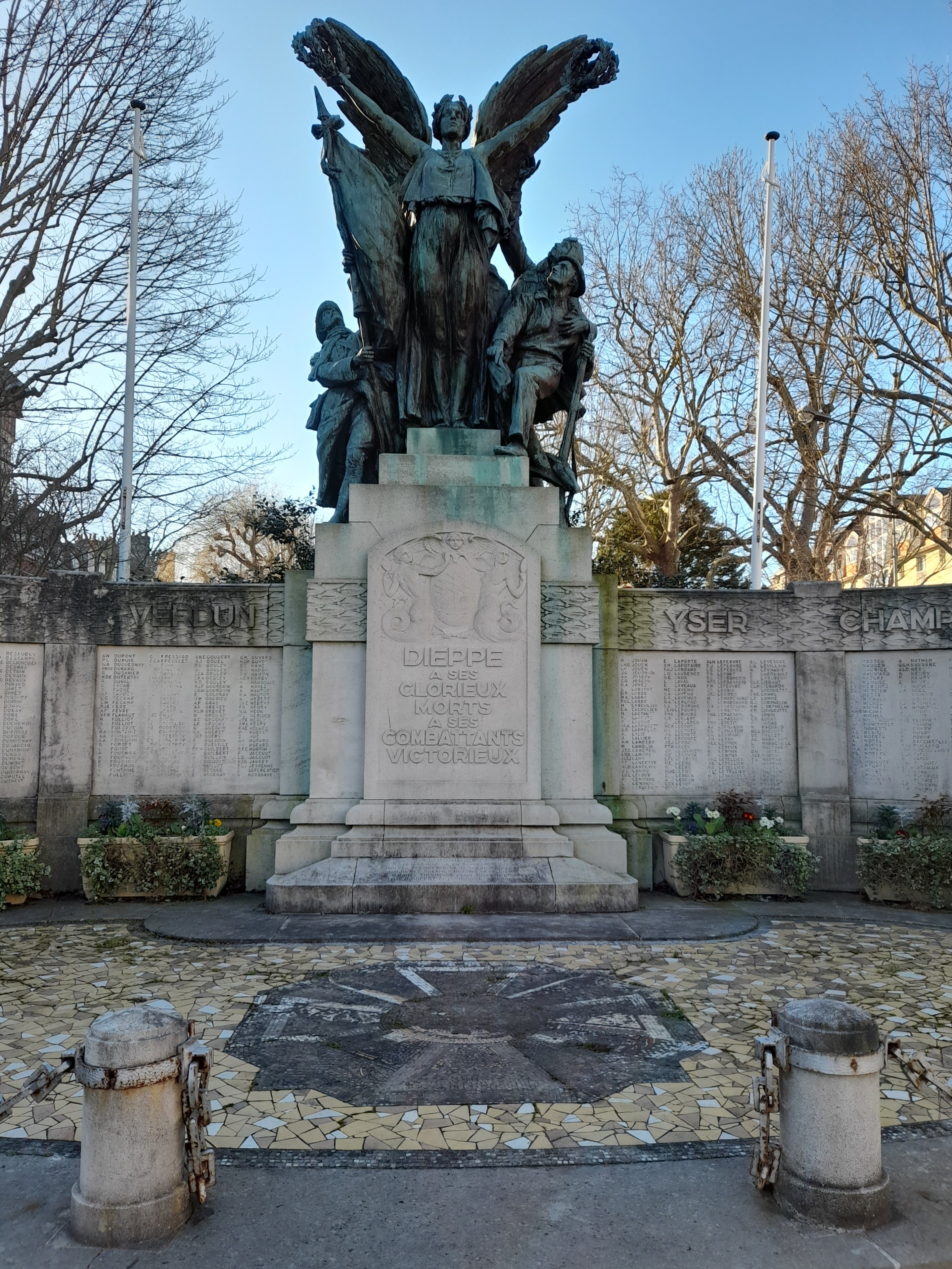 Monument aux morts Dieppe (Seine-Inférieure)