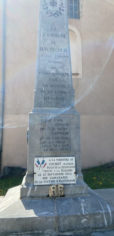 Monument aux Morts Hautecour (73) Monument aux Morts Hautecour (73)