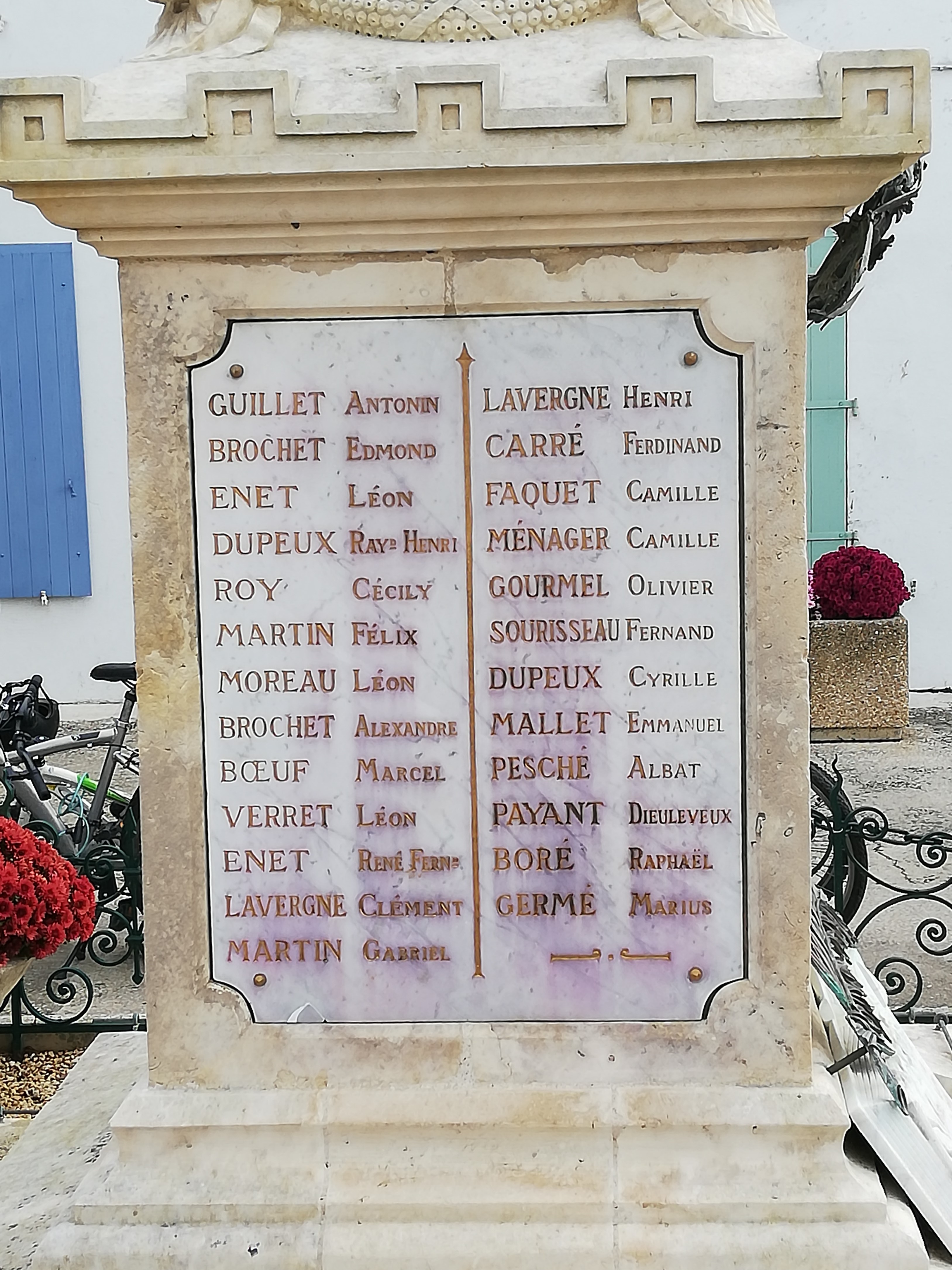 Monument aux morts Le Bois Plage en Ré (Charente Inférieure)