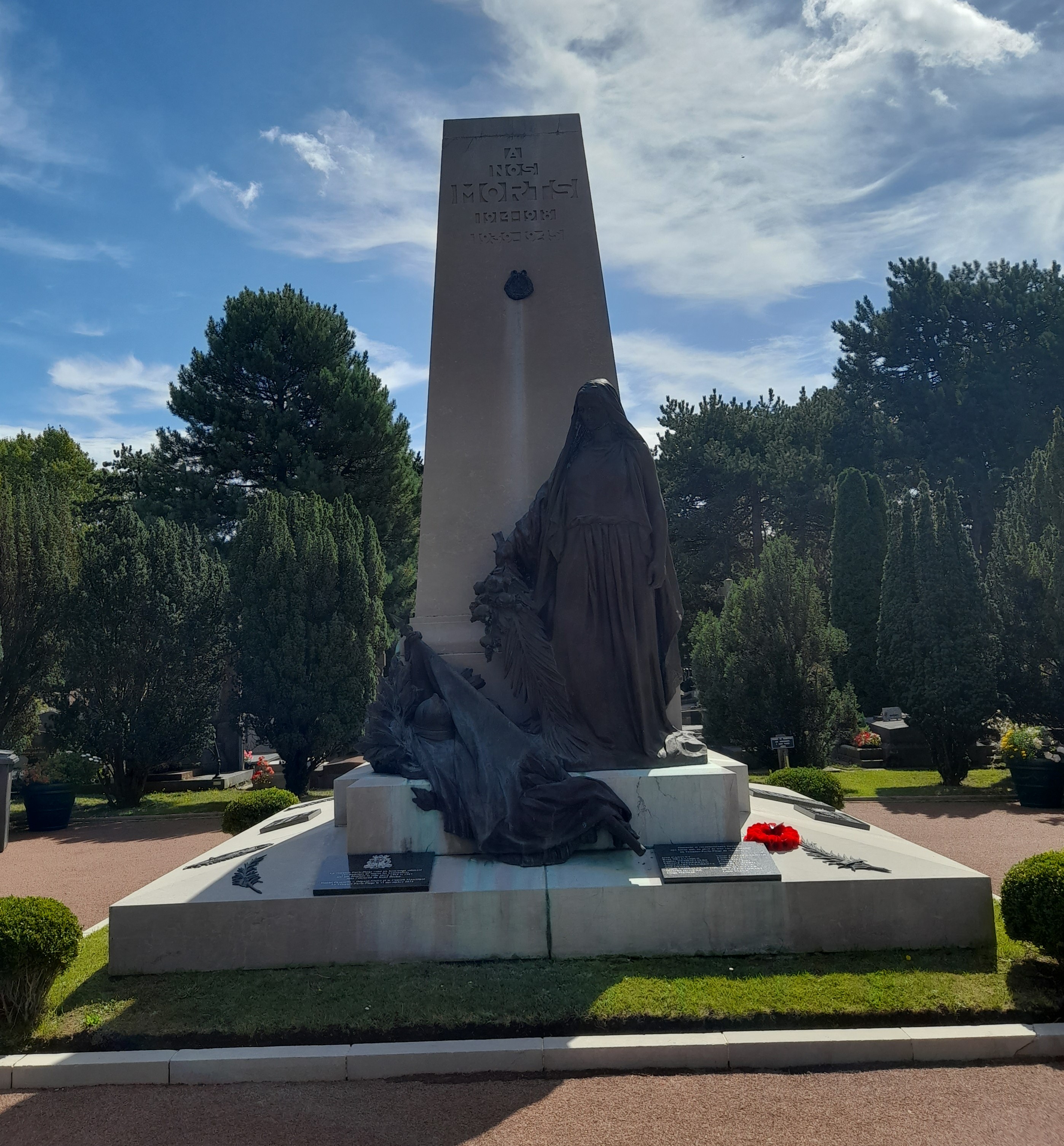 Monument aux Morts Le Touquet Paris Plage (Pas de Calais)