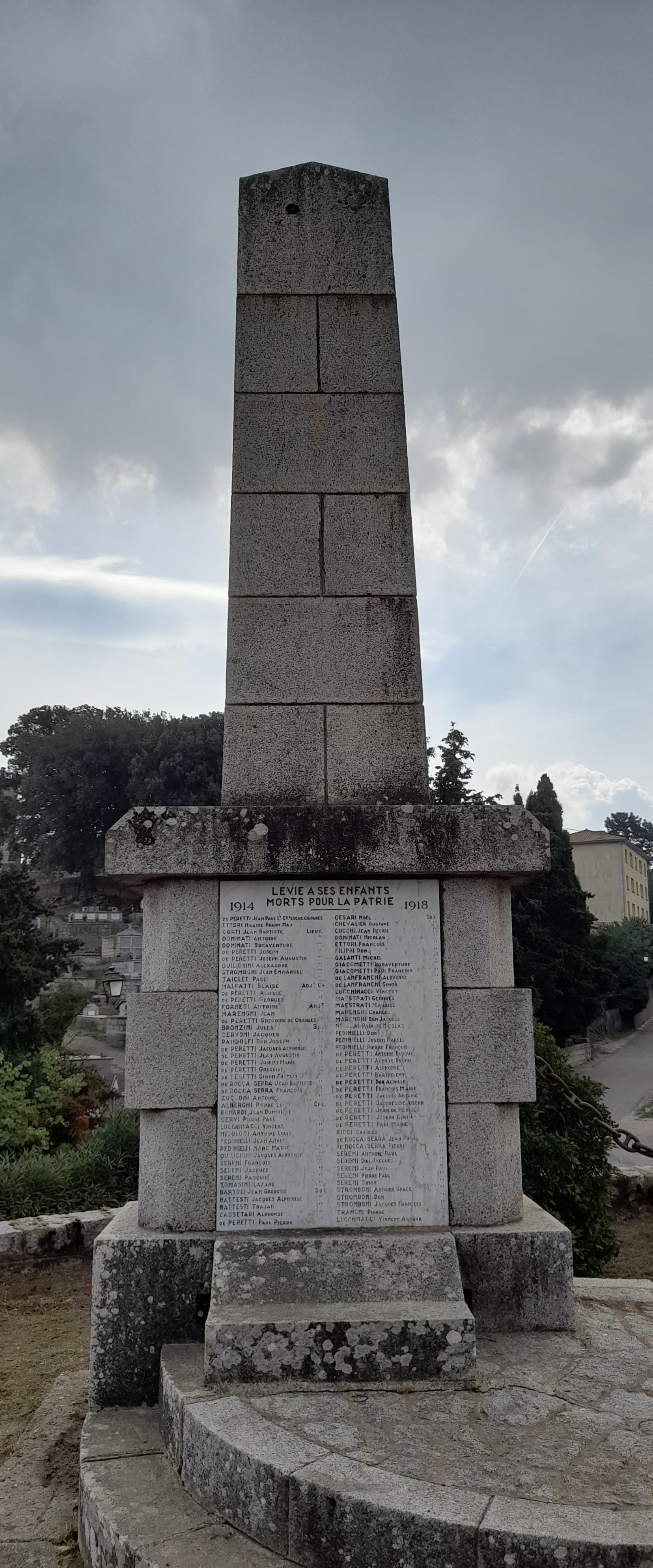 Monument aux Morts Levie (Corse) Monument aux Morts Levie (Corse)