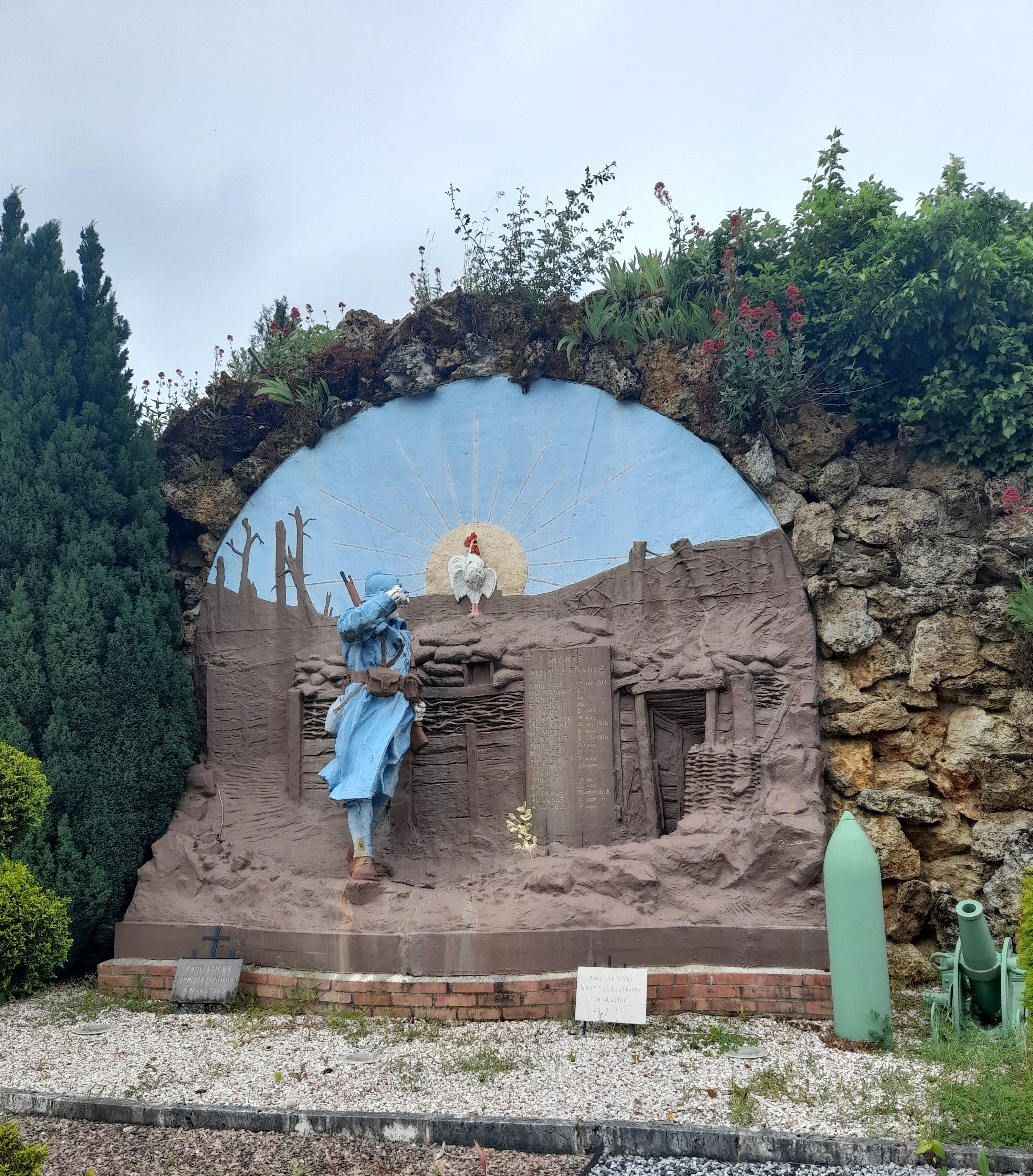 Monument aux Morts Ville en Tardenois (51)