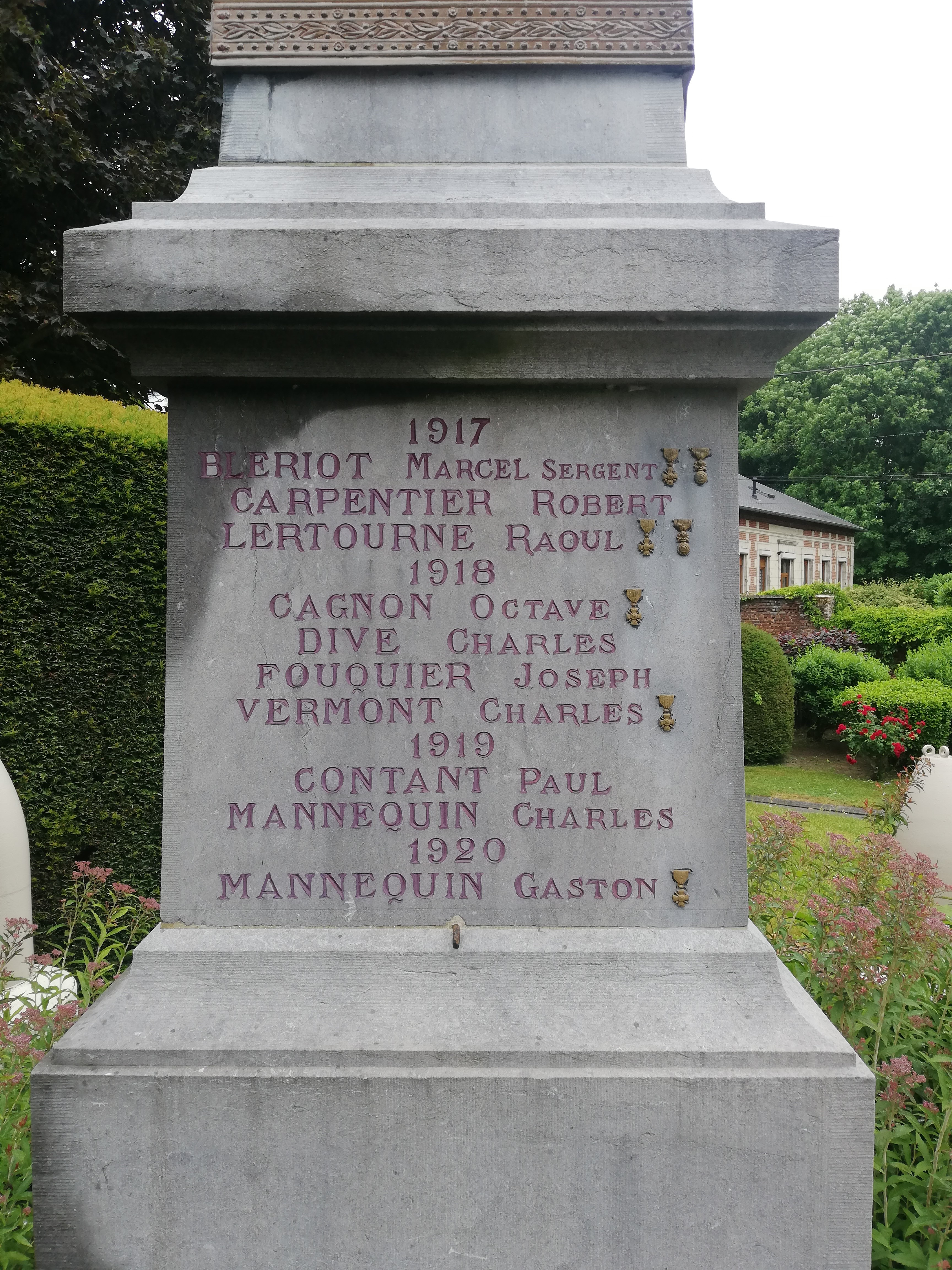 Monument aux Morts Villers-Saint-Christophe (Aisne)