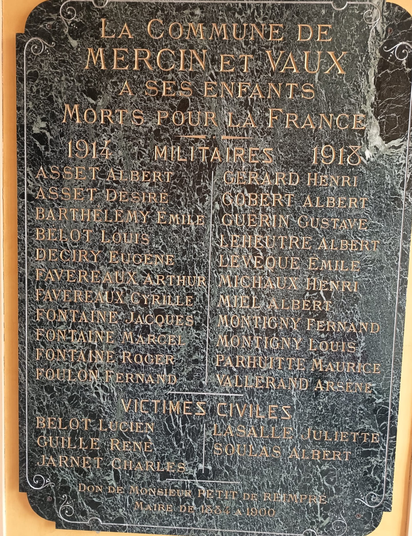 Plaque commémorative mairie de Mercin et Vaux (Aisne)