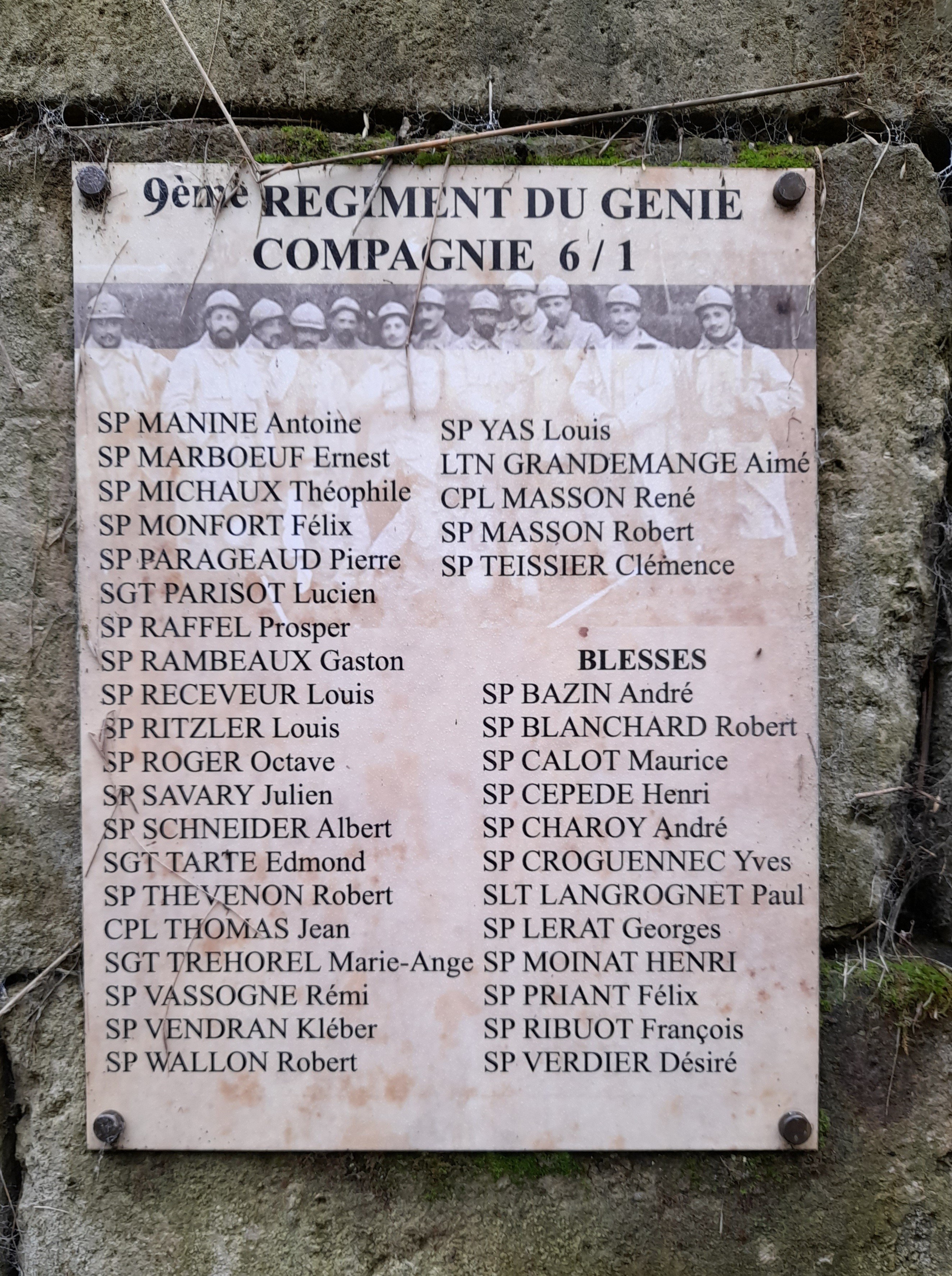 Plaque commémorative Ciry-Salsogne 9eme R.G. 2ème partie (Aisne)