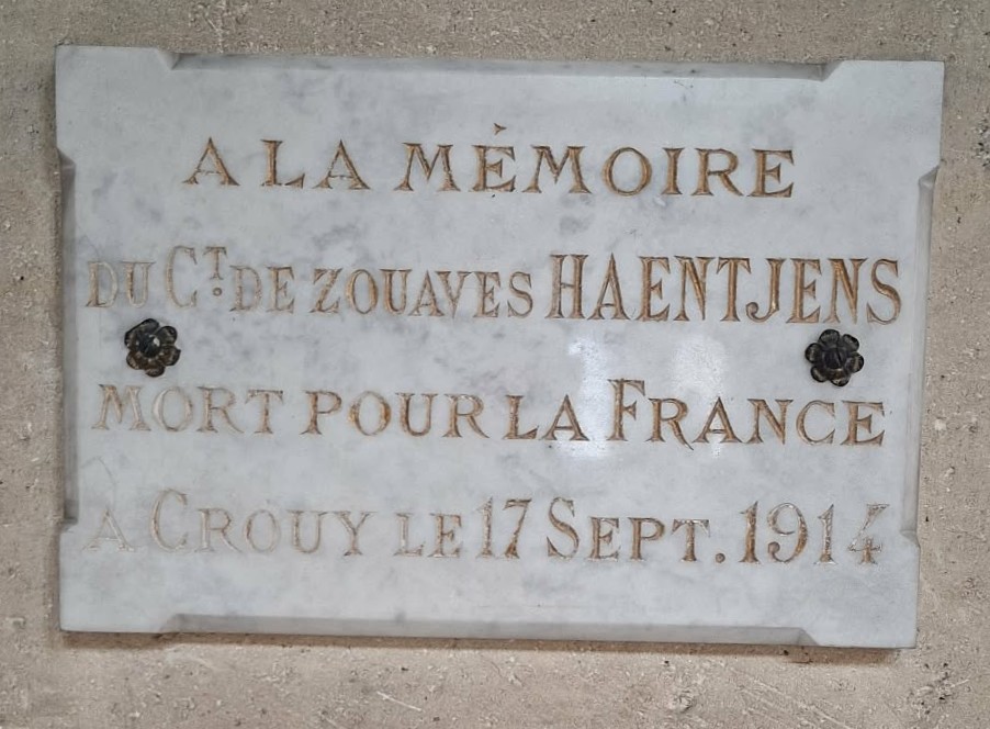 Plaque dans l'Eglise de Crouy (Aisne)