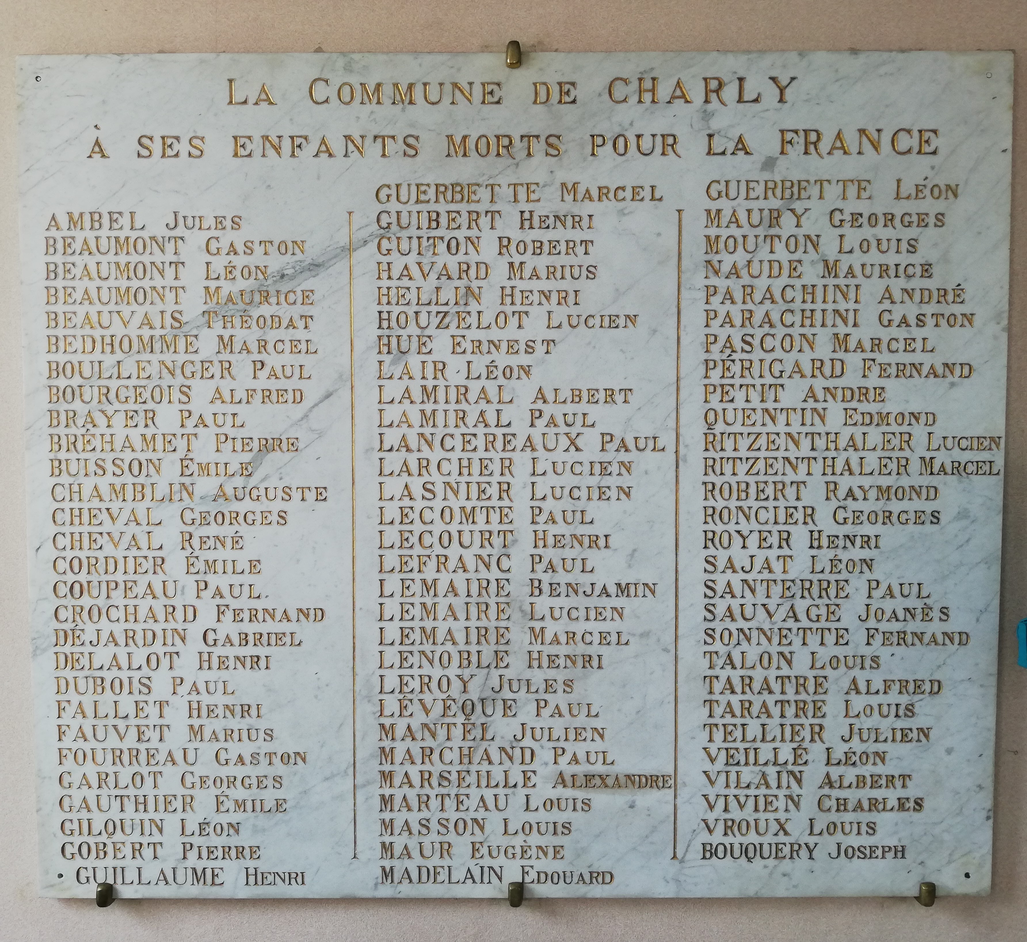 Plaque commémorative Mairie de Charly-sur-Marne (Aisne) Plaque commémorative Mairie de Charly-sur-Marne (Aisne)