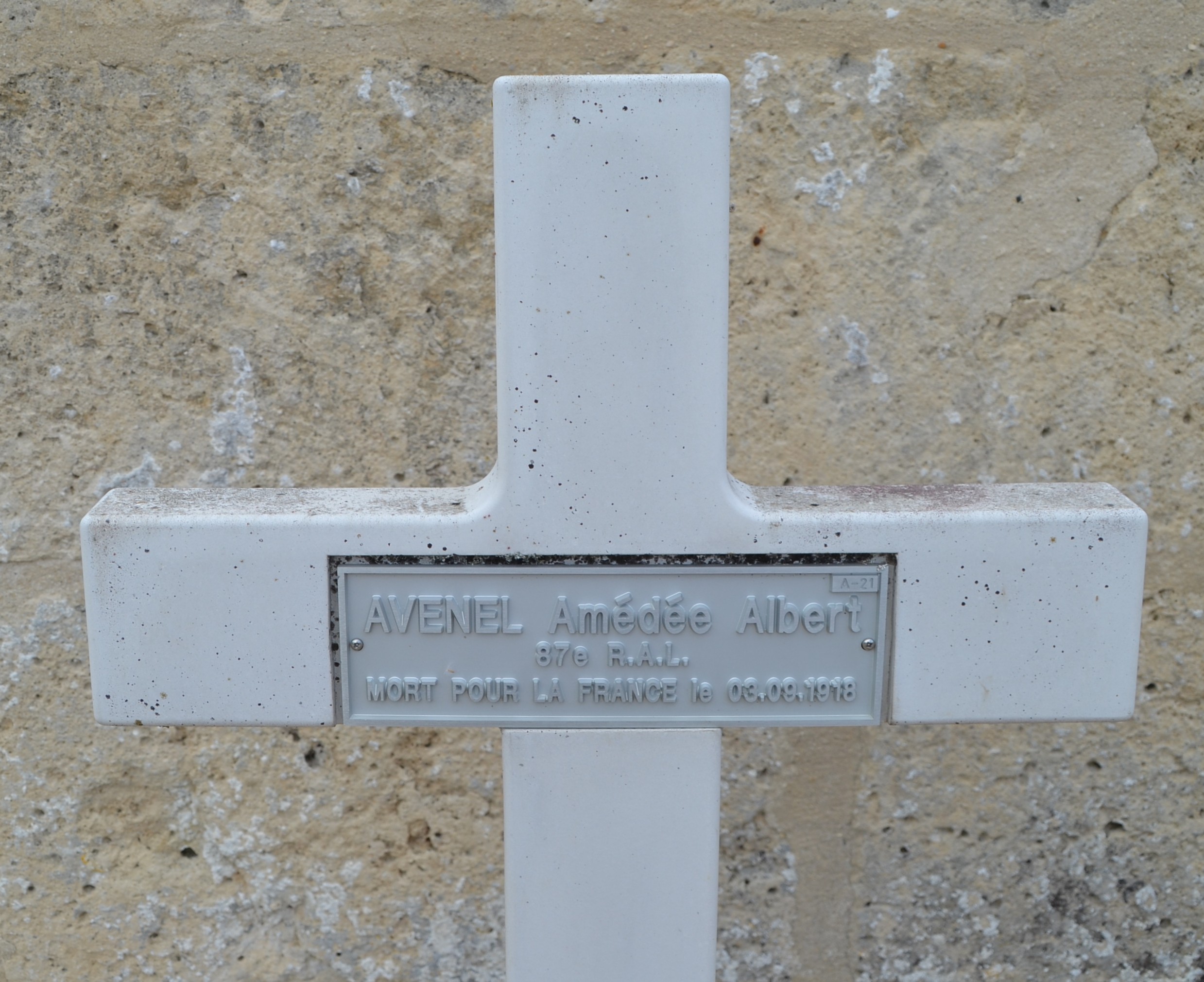 Avenel Amédée Albert sépulture à Serches (Aisne)