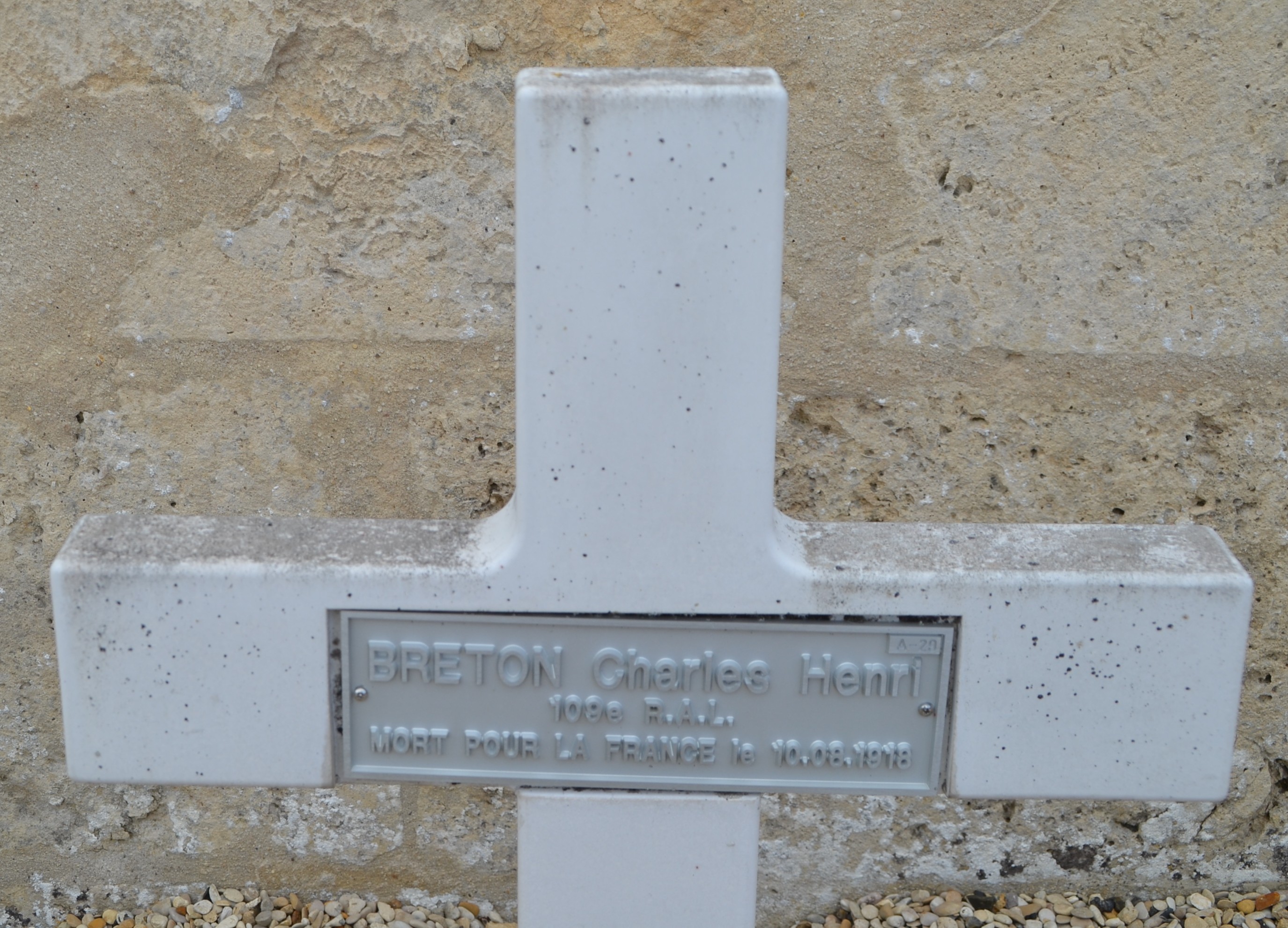 Breton Charles Henri sépulture à Serches (Aisne)