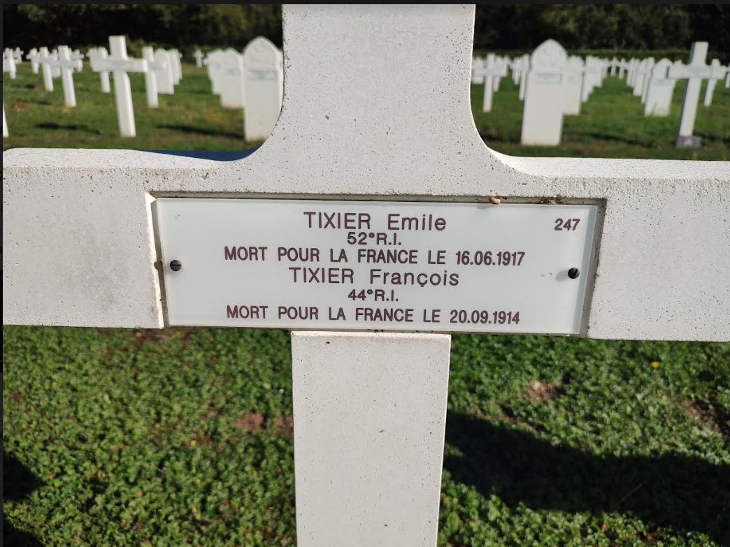 sépulture des fréres TIXIER