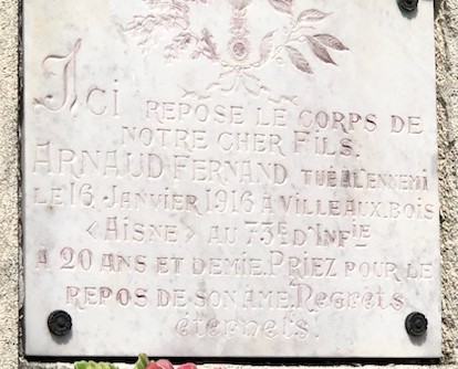 Arnaud Jean Fernand sépulture à Saint Savinien (Charente Inférieure) Arnaud Jean Fernand sépulture à Saint Savinien (Charente Inférieure)