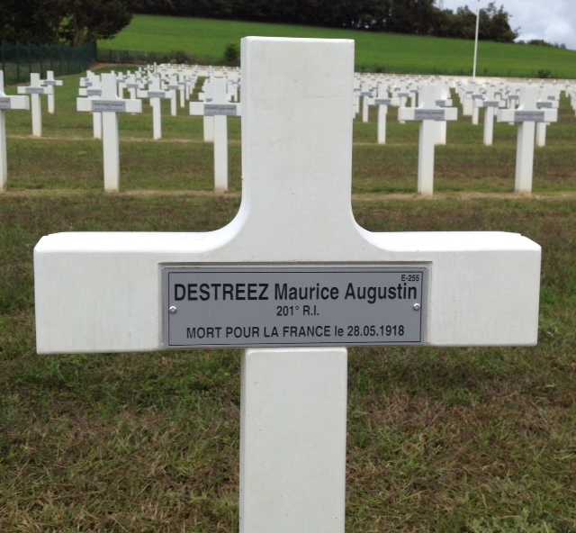 Destreez Maurice Augustin, sépulture de ce combattant à Crouy