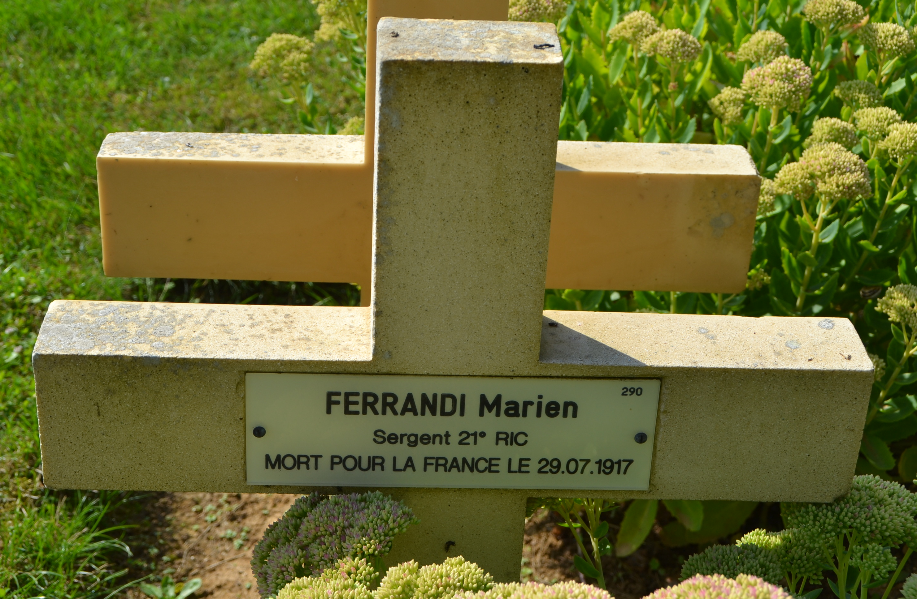 Ferrandi Marien sépulture à Cerny en Laonnois (Aisne)