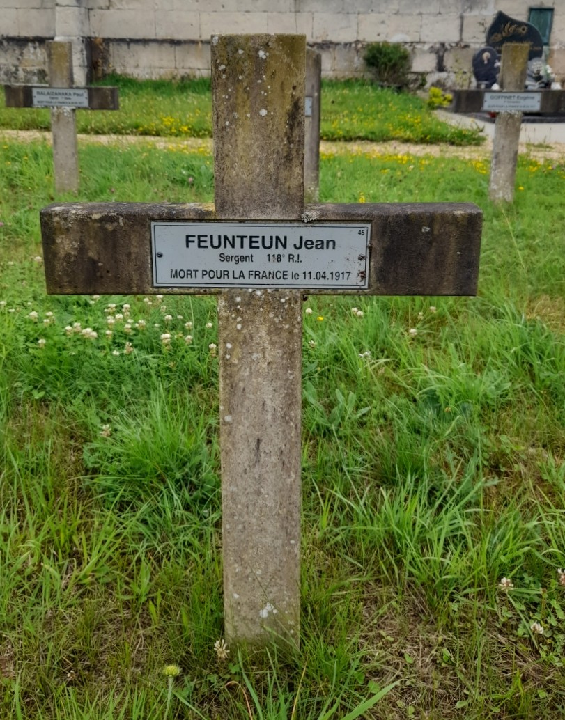 Feunteun Jean sépulture à Vierzy (02)