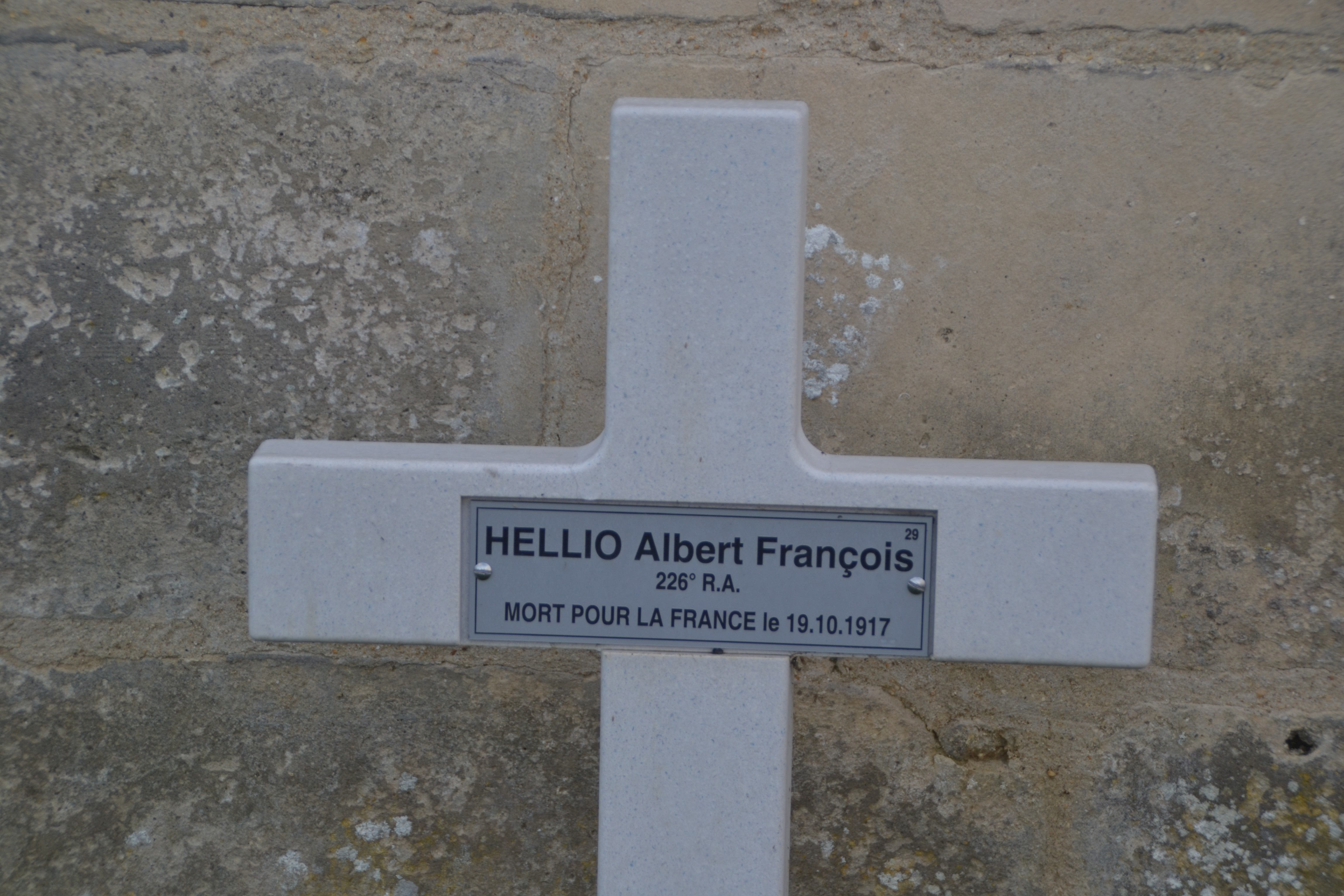 Hellio Albert François sépulture à Vénizel (Aisne) Hellio Albert François sépulture à Vénizel (Aisne)