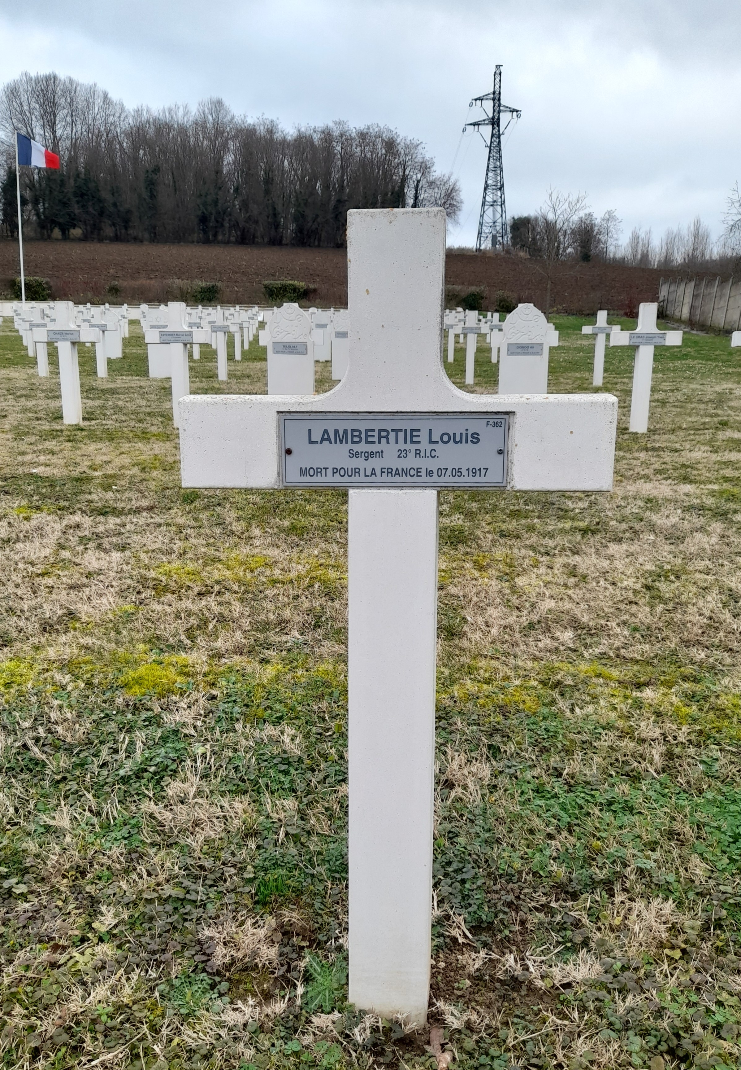 Lambertie Louis sépulture à Crouy (02)