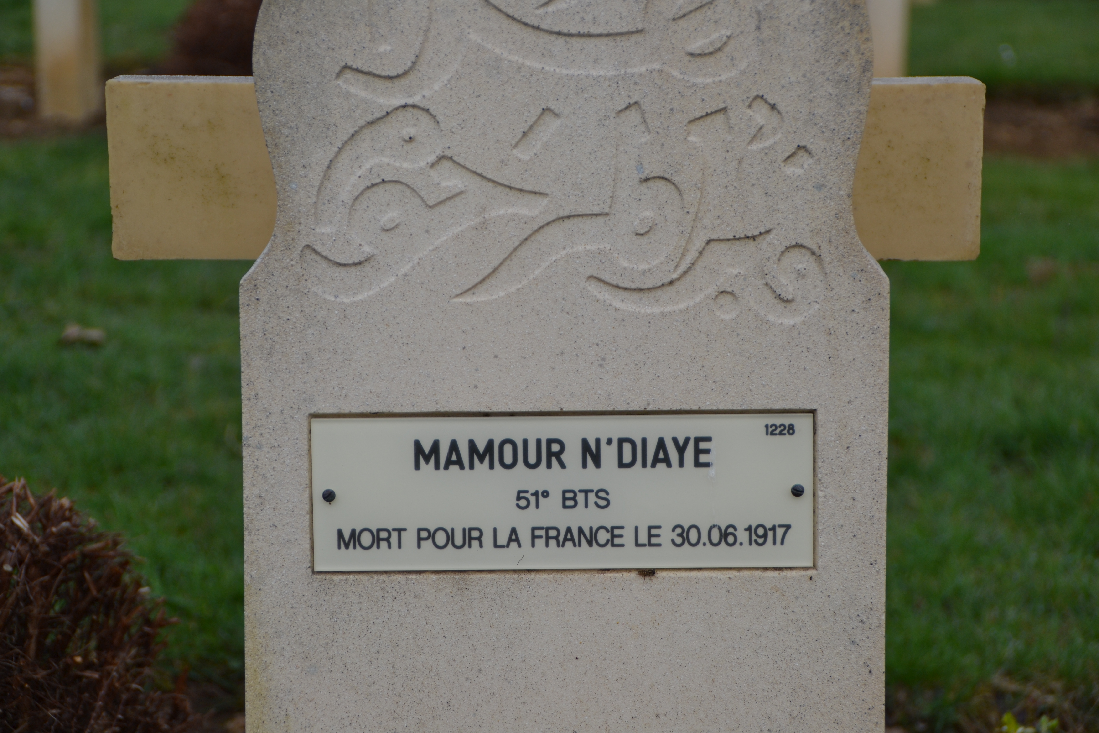 Mamour N'Diaye sépulture à Cerny en Laonnois 