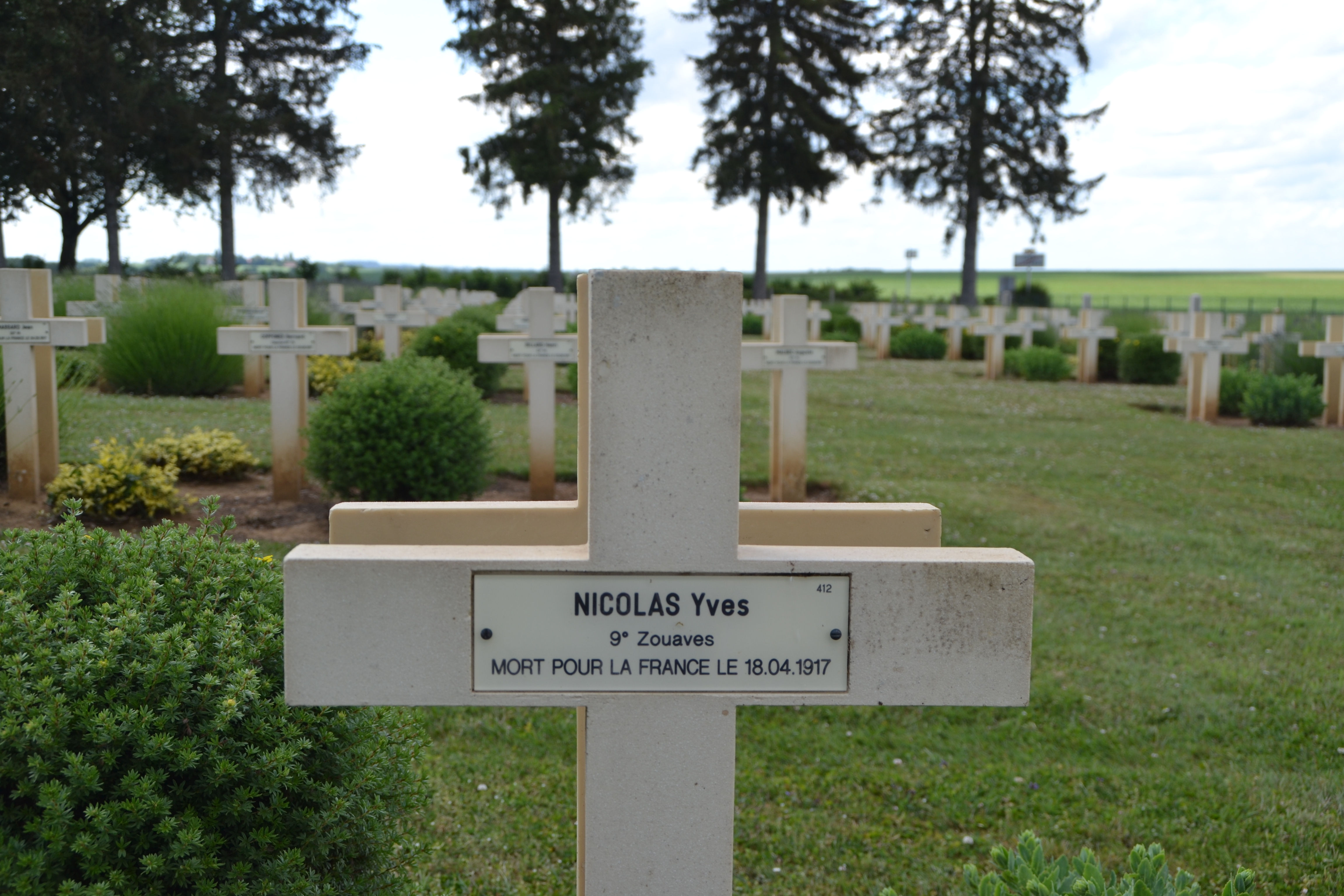 Nicolas Yves sépulture à Cerny-en-Laonnois (Aisne)