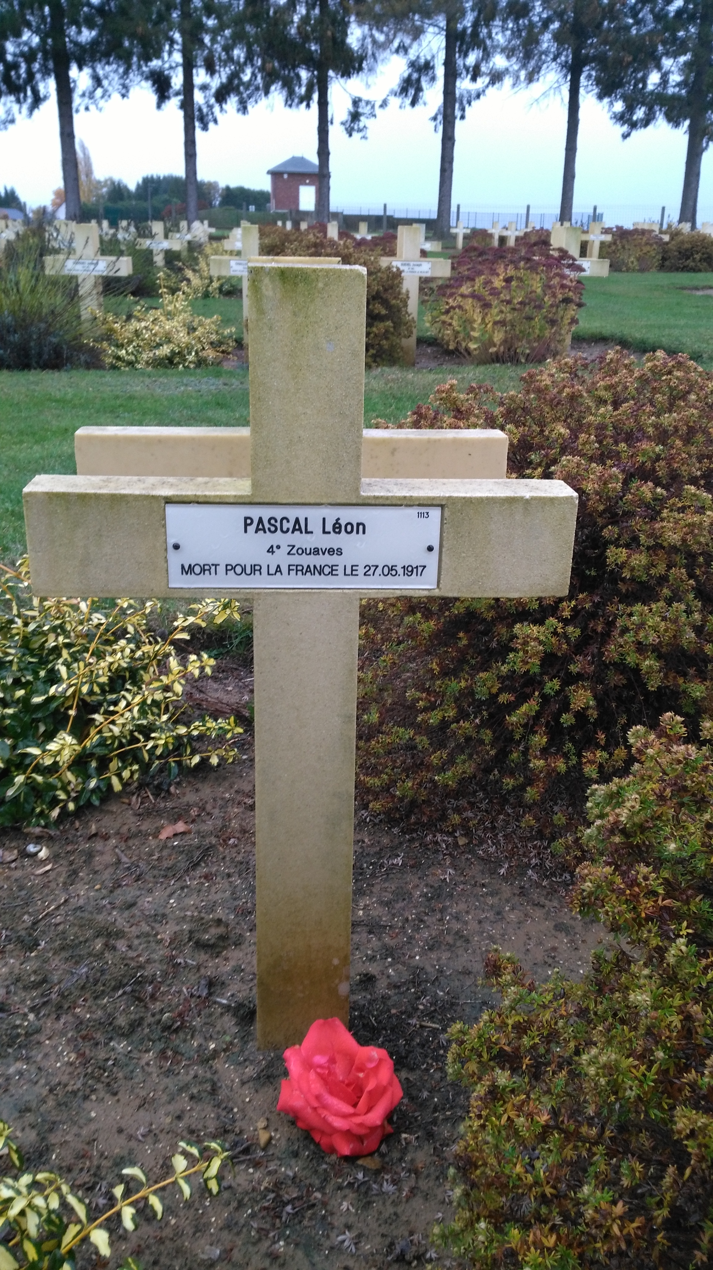 Pacal Léon sépulture à Cerny en Laonnois