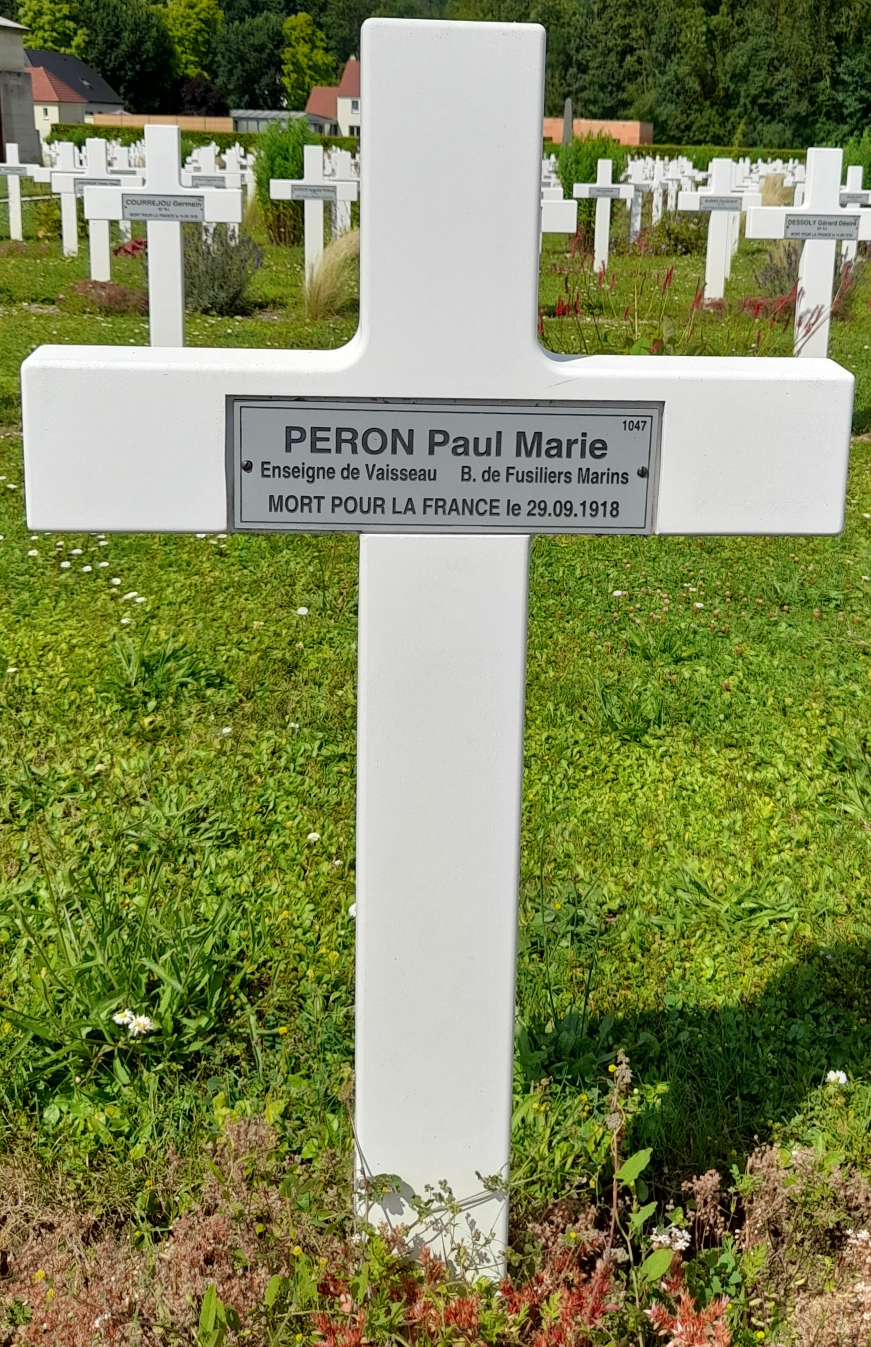 Peron Paul Marie sépulture à Vailly 