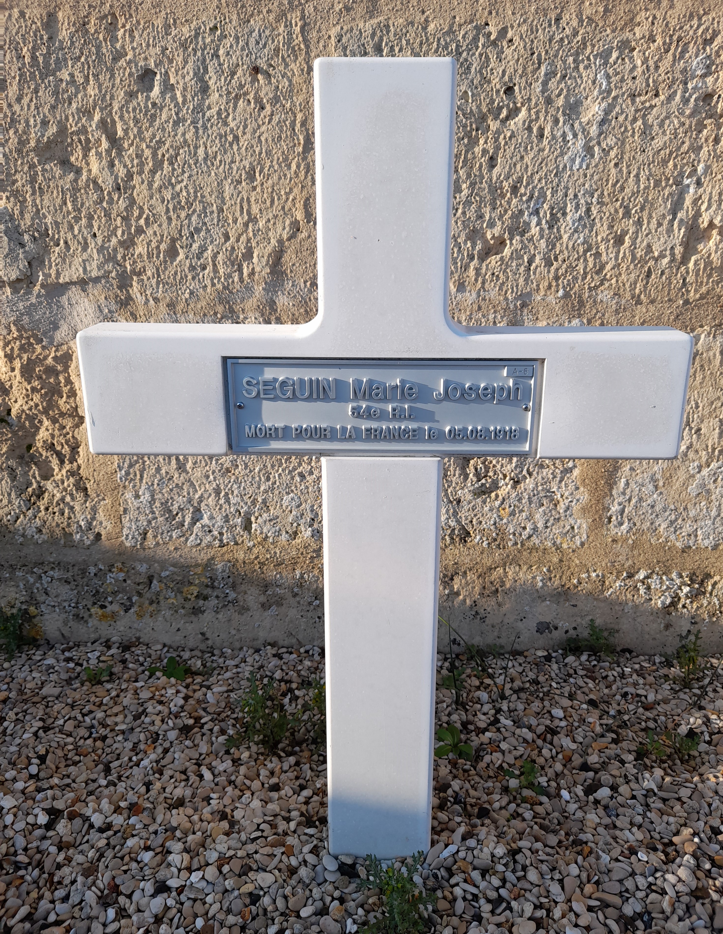Seguin Marie Joseph sépulture à Serches 02 Seguin Marie Joseph sépulture à Serches 02