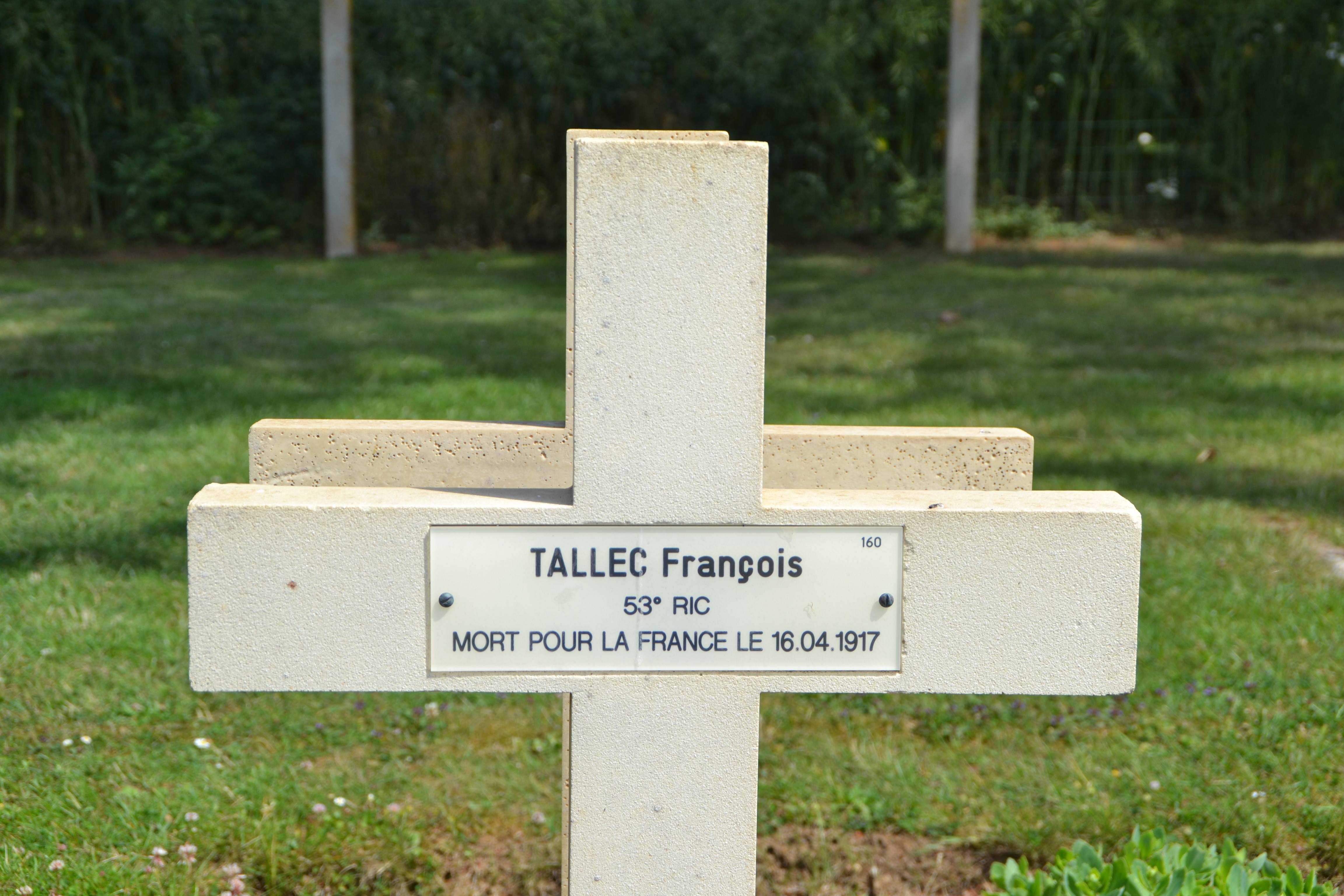 Tallec François sépulture à Cerny-en-Laonnois (Aisne) Tallec François sépulture à Cerny-en-Laonnois (Aisne)